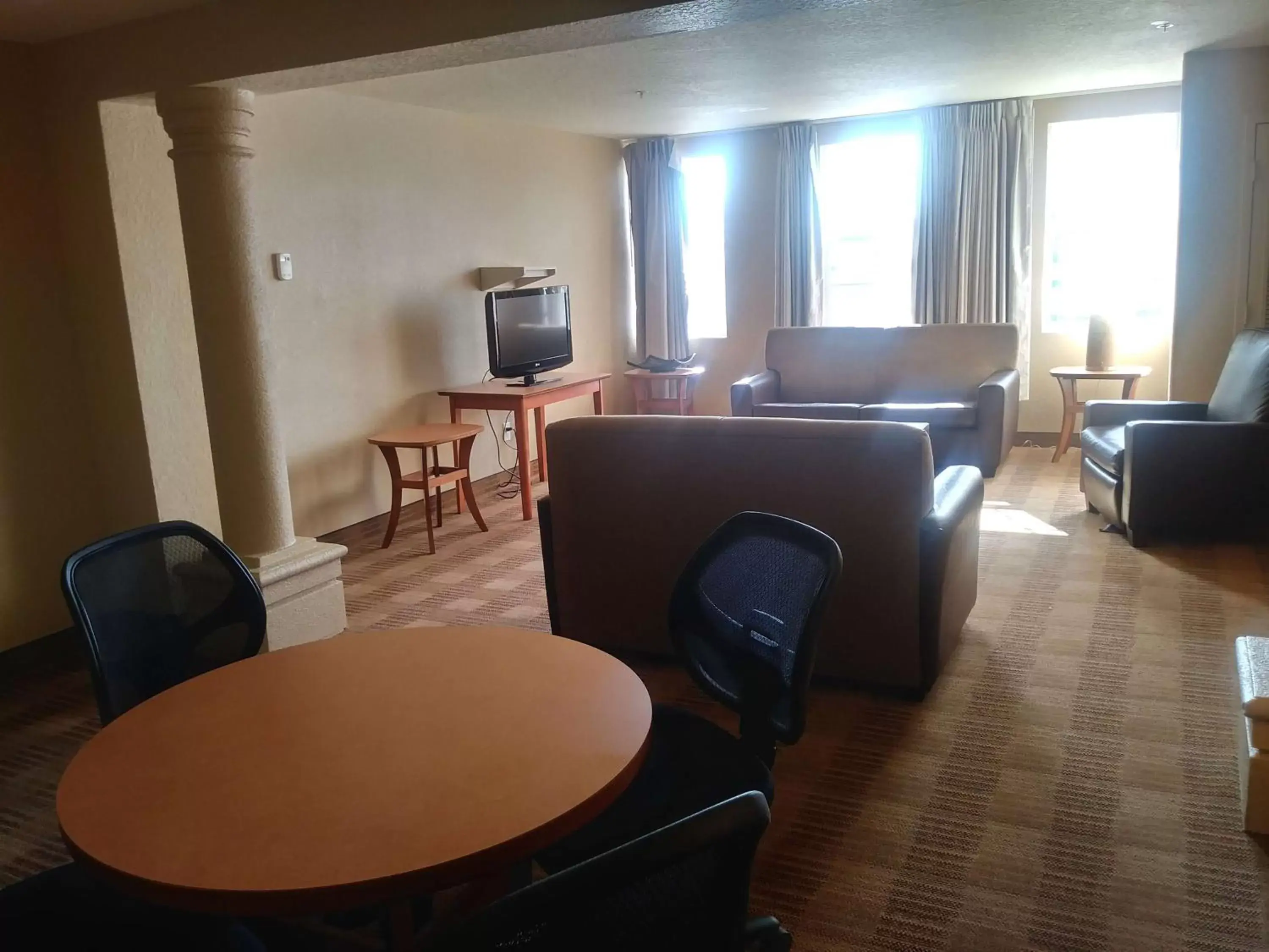 Bedroom, Seating Area in Extended Stay America Suites - Jacksonville - Deerwood Park