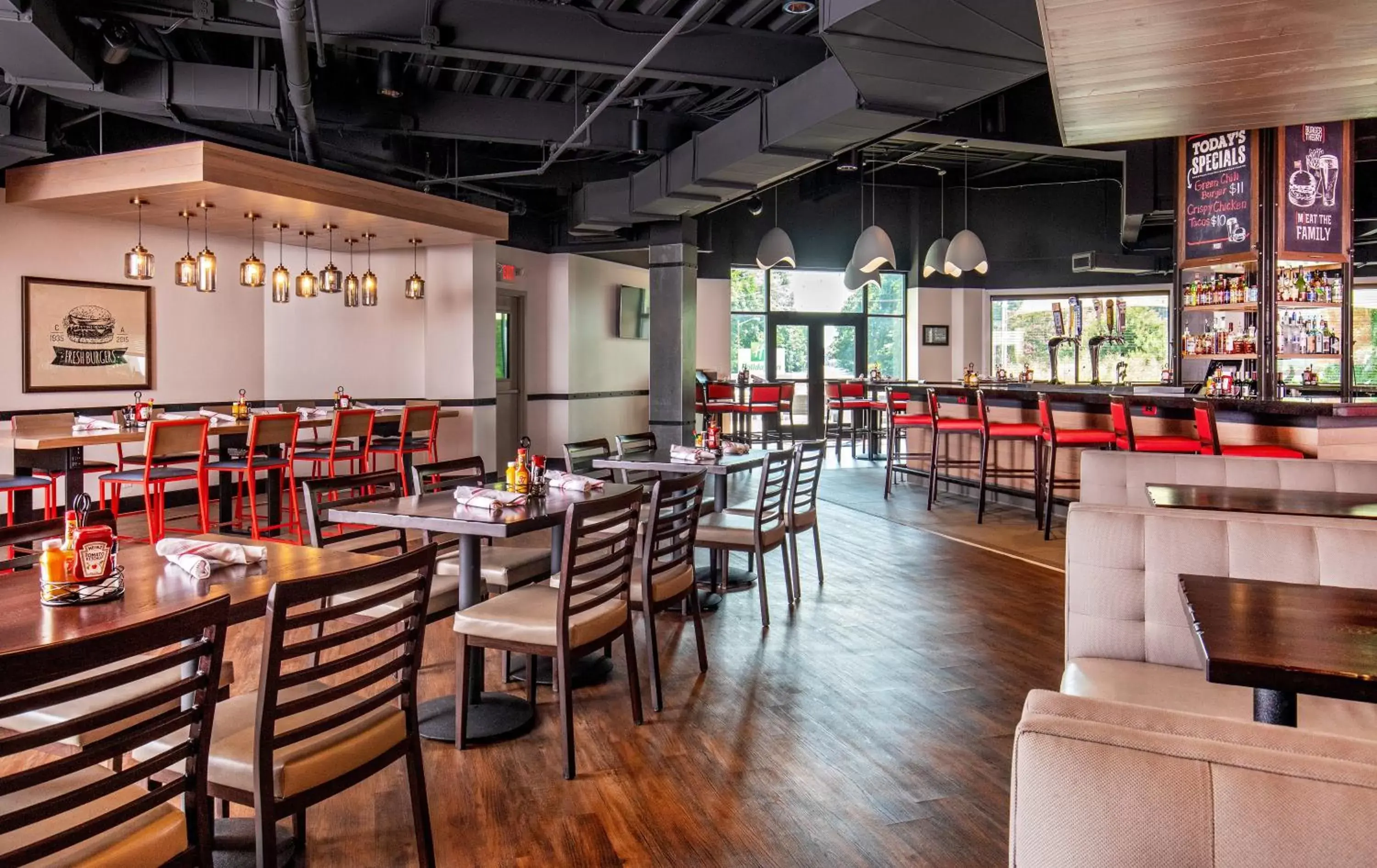 Restaurant/places to eat in Holiday Inn Newport News - Hampton by IHG Restaurant/places to eat in Holiday Inn Newport News - Hampton by IHG