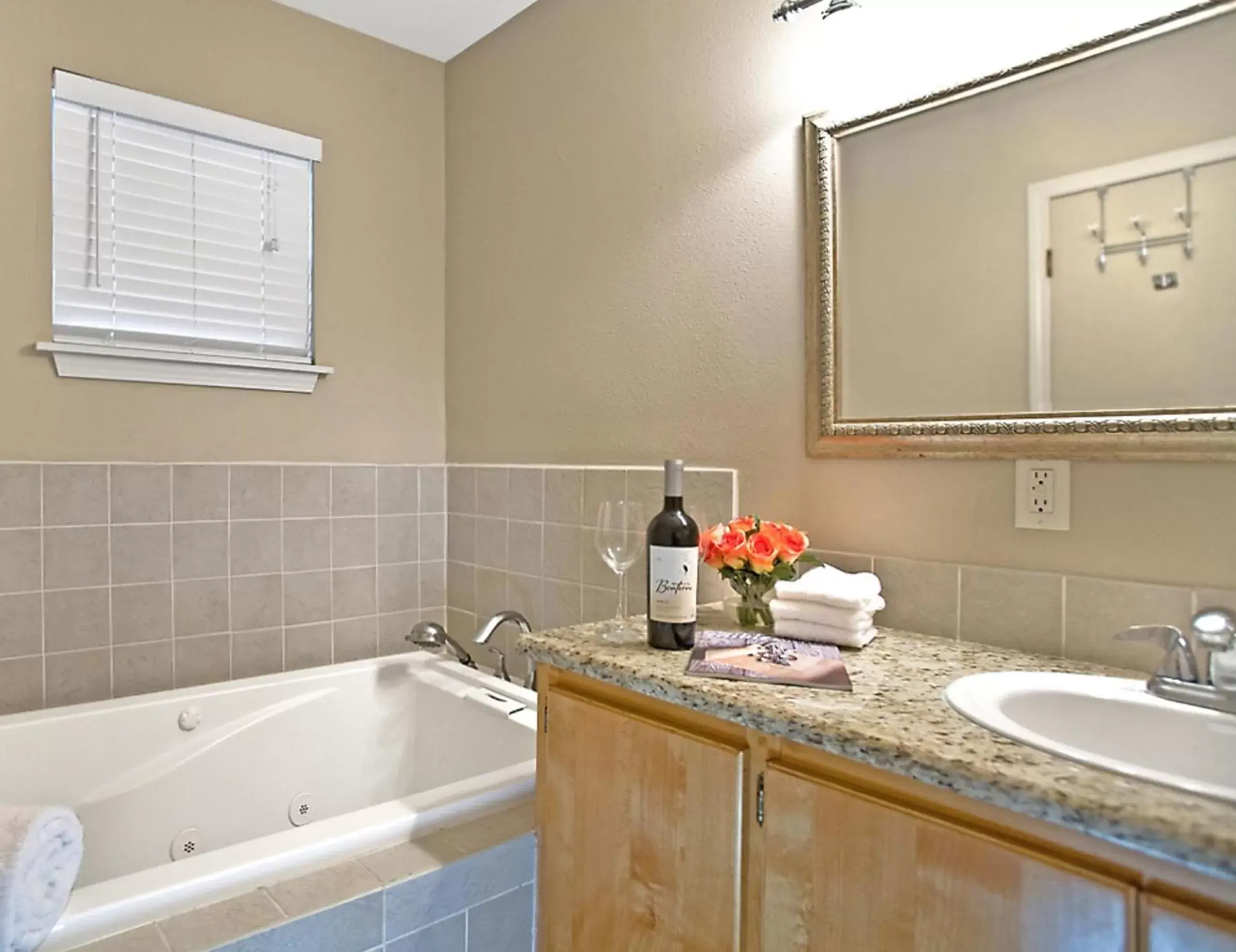 Bathroom in Blanco Riverside Cottages