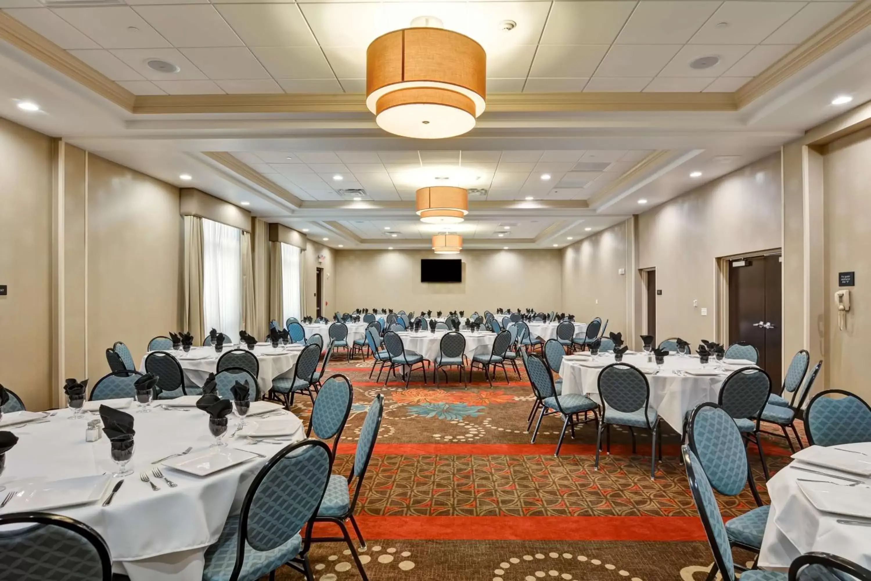 Meeting/conference room, Restaurant/Places to Eat in Hampton Inn & Suites Tampa Northwest/Oldsmar