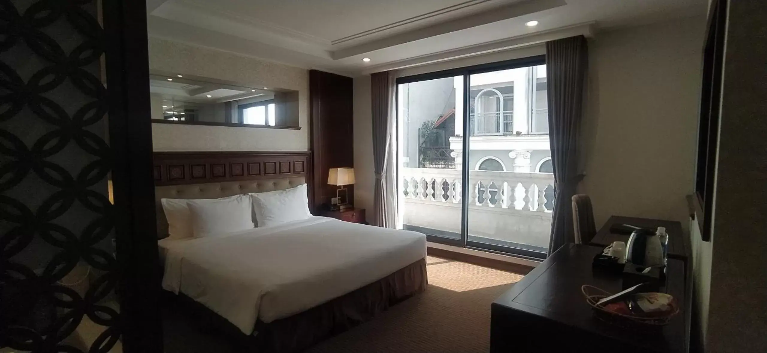Balcony/Terrace, Bed in Rex Hanoi Hotel