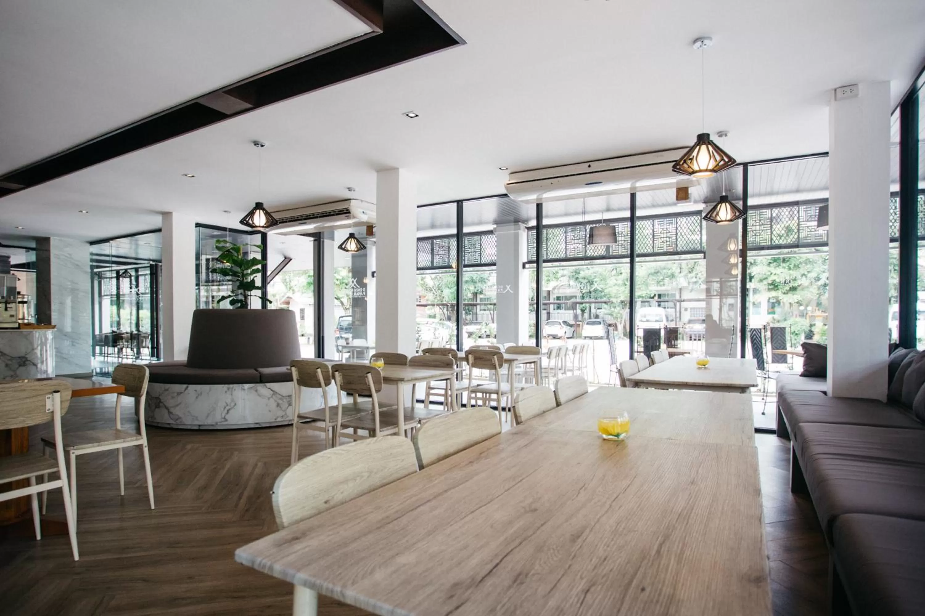 Restaurant/places to eat in Diamond Park Inn Chiangrai & Resort