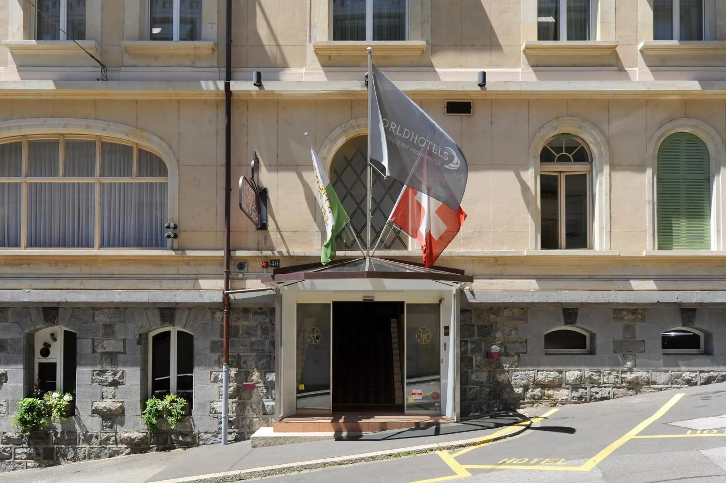 Facade/entrance, Property Building in Hotel Victoria