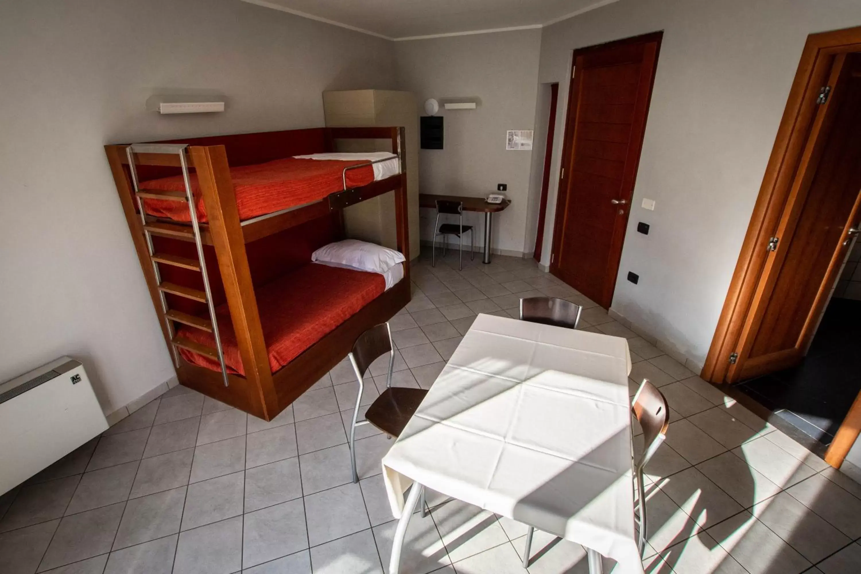 Bunk Bed in AgriCamping AlbaVillage Hotel & Wellness