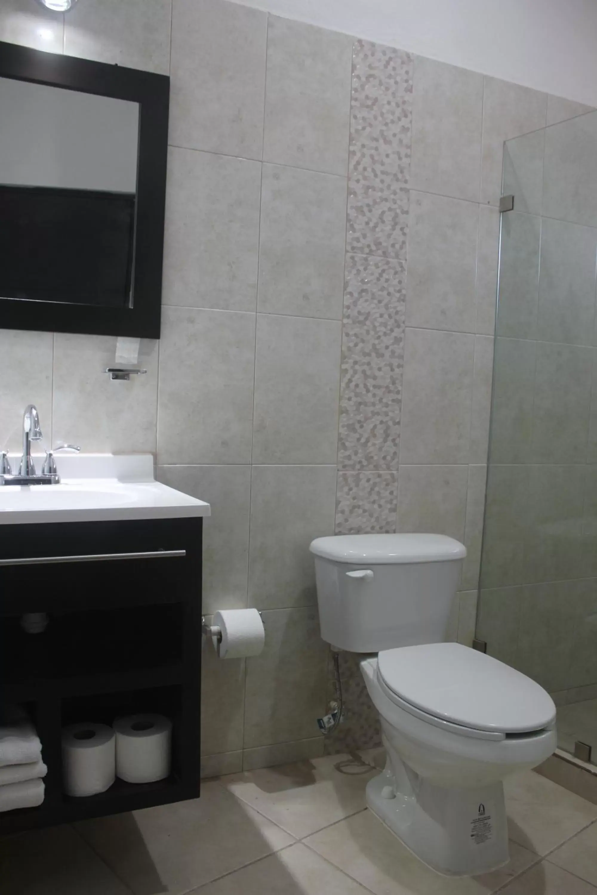 Bathroom in Hotel Marina Topolobampo