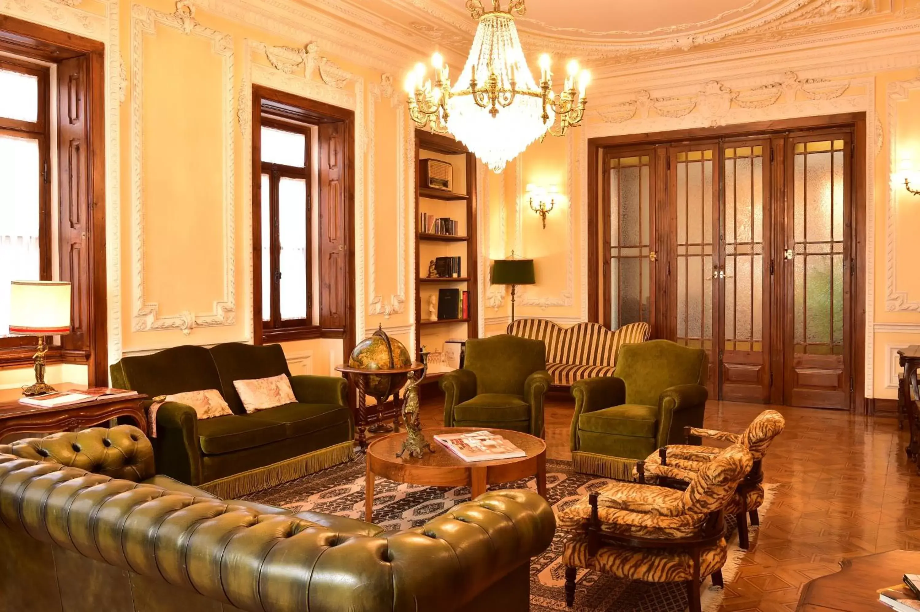 Living room, Seating Area in Palacete Chafariz Del Rei - by Unlock Hotels