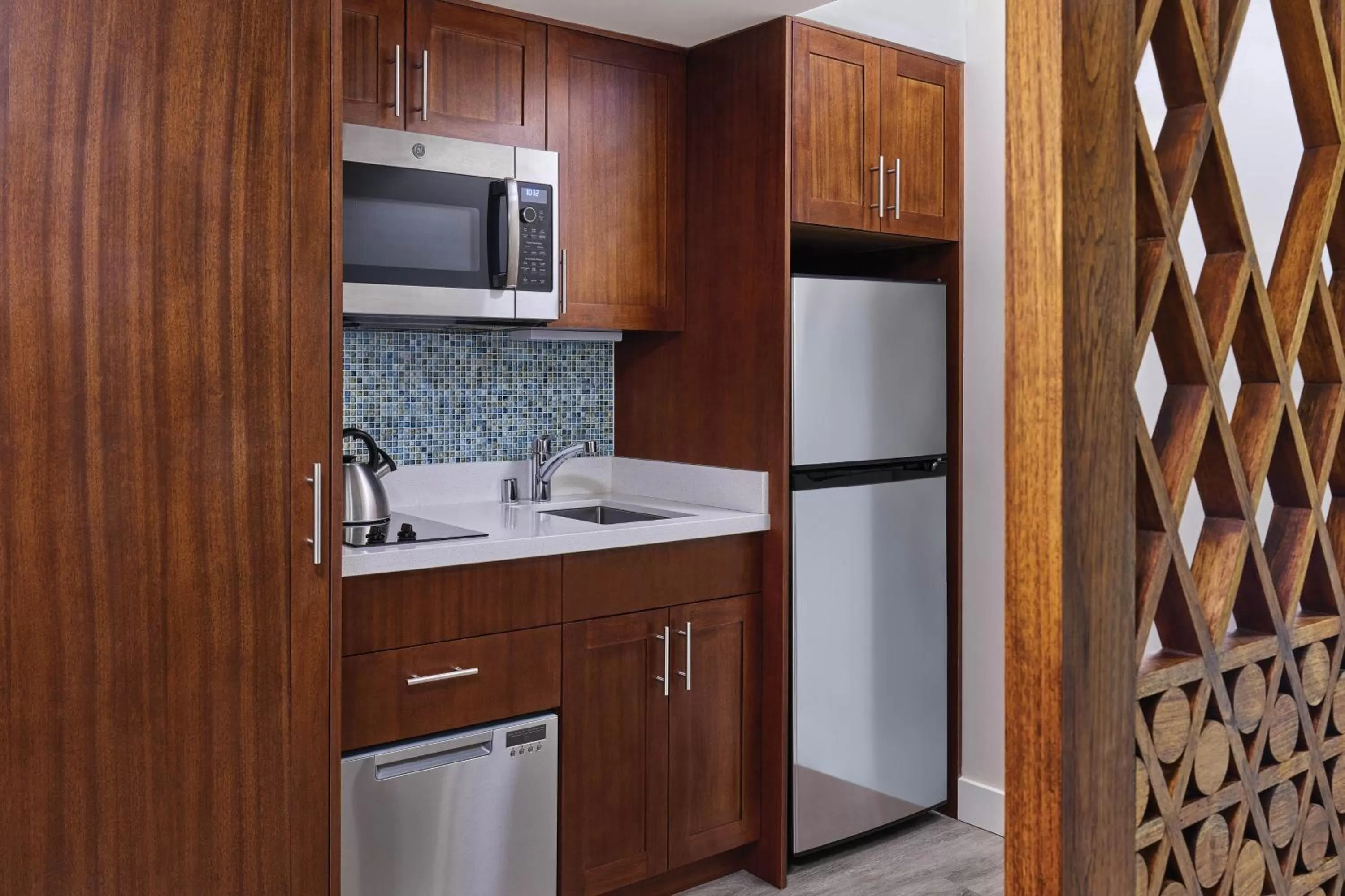 Kitchen or kitchenette in Sheraton Kauai Resort Villas