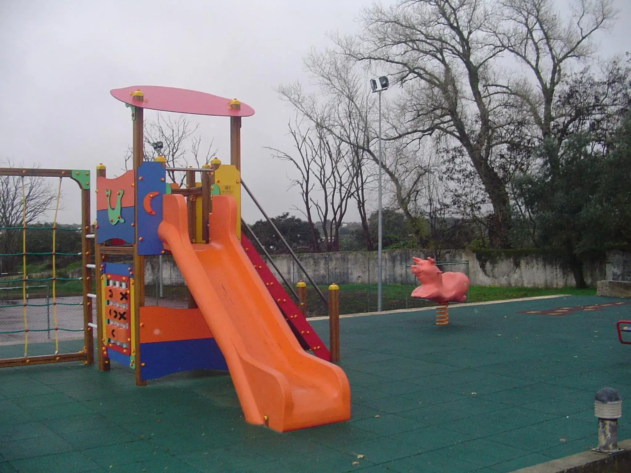 Children play ground in Hotel Rural Quinta de Santo Antonio