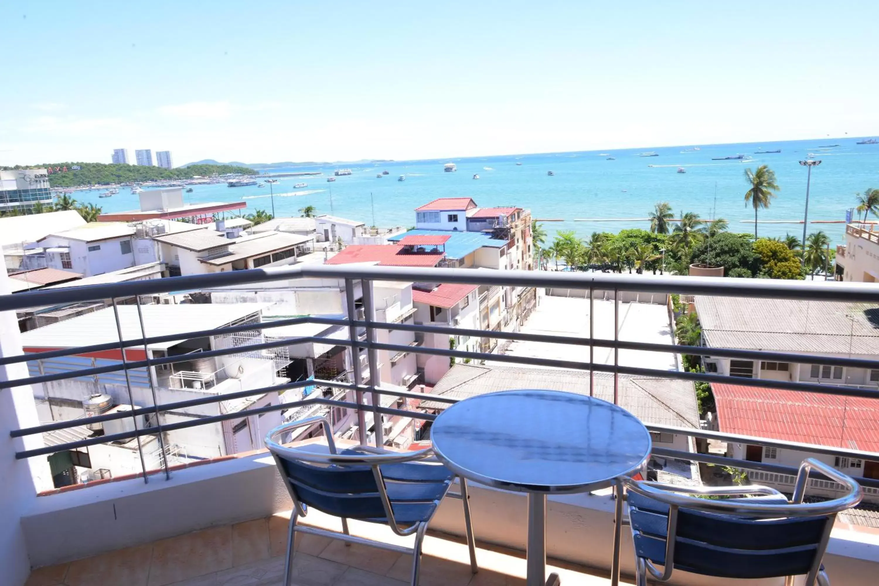 Balcony/Terrace in Sandy Spring Hotel