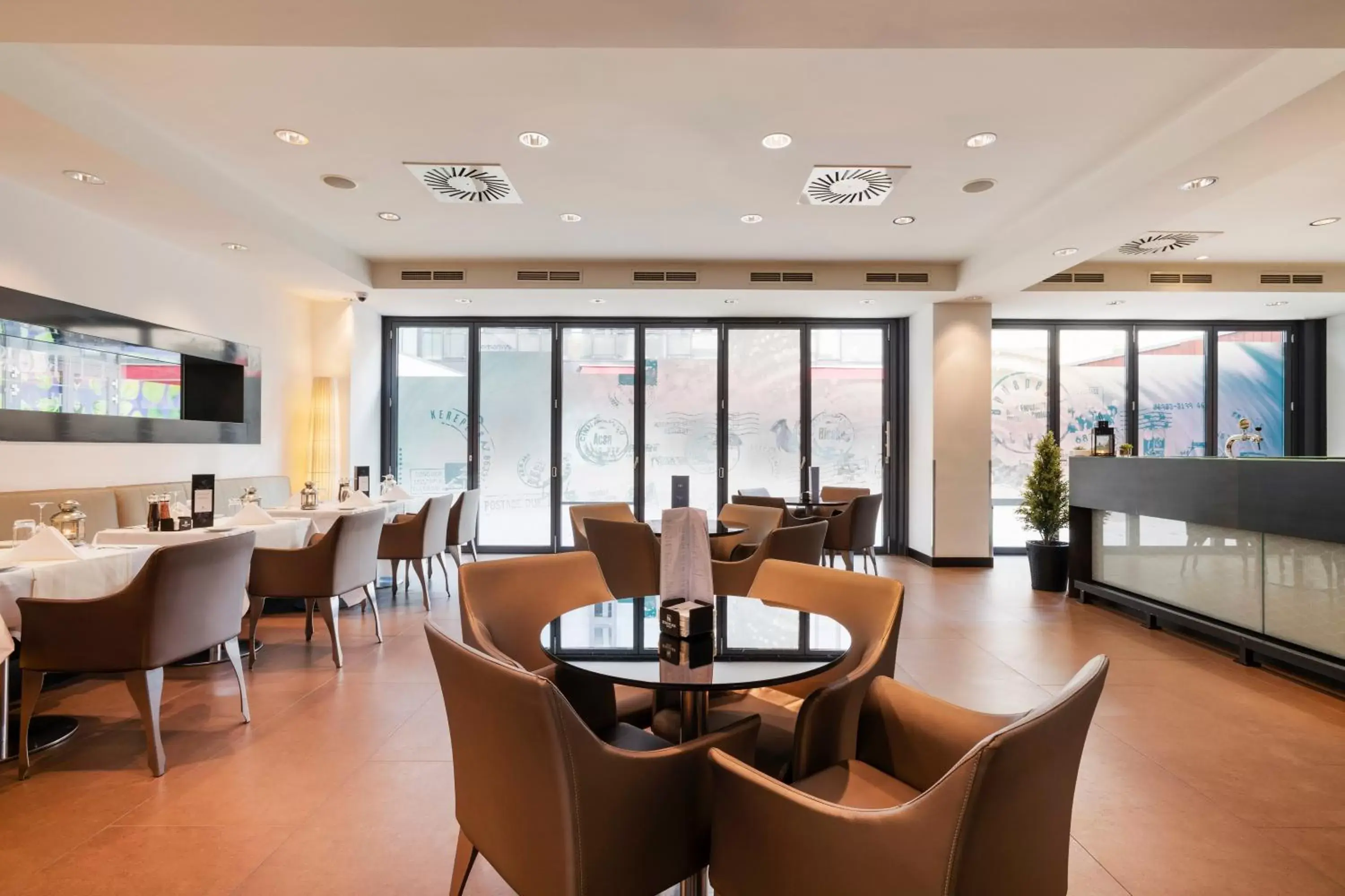 Lounge or bar, Restaurant/Places to Eat in Exe Budapest Center