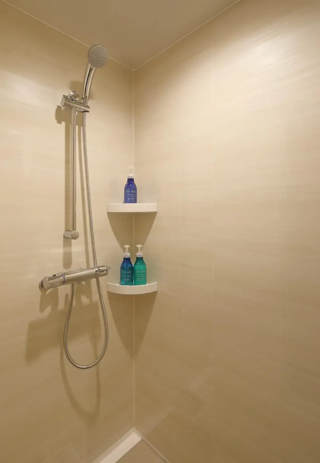 Shower, Bathroom in Red Roof Inn Kamata / Haneda Tokyo