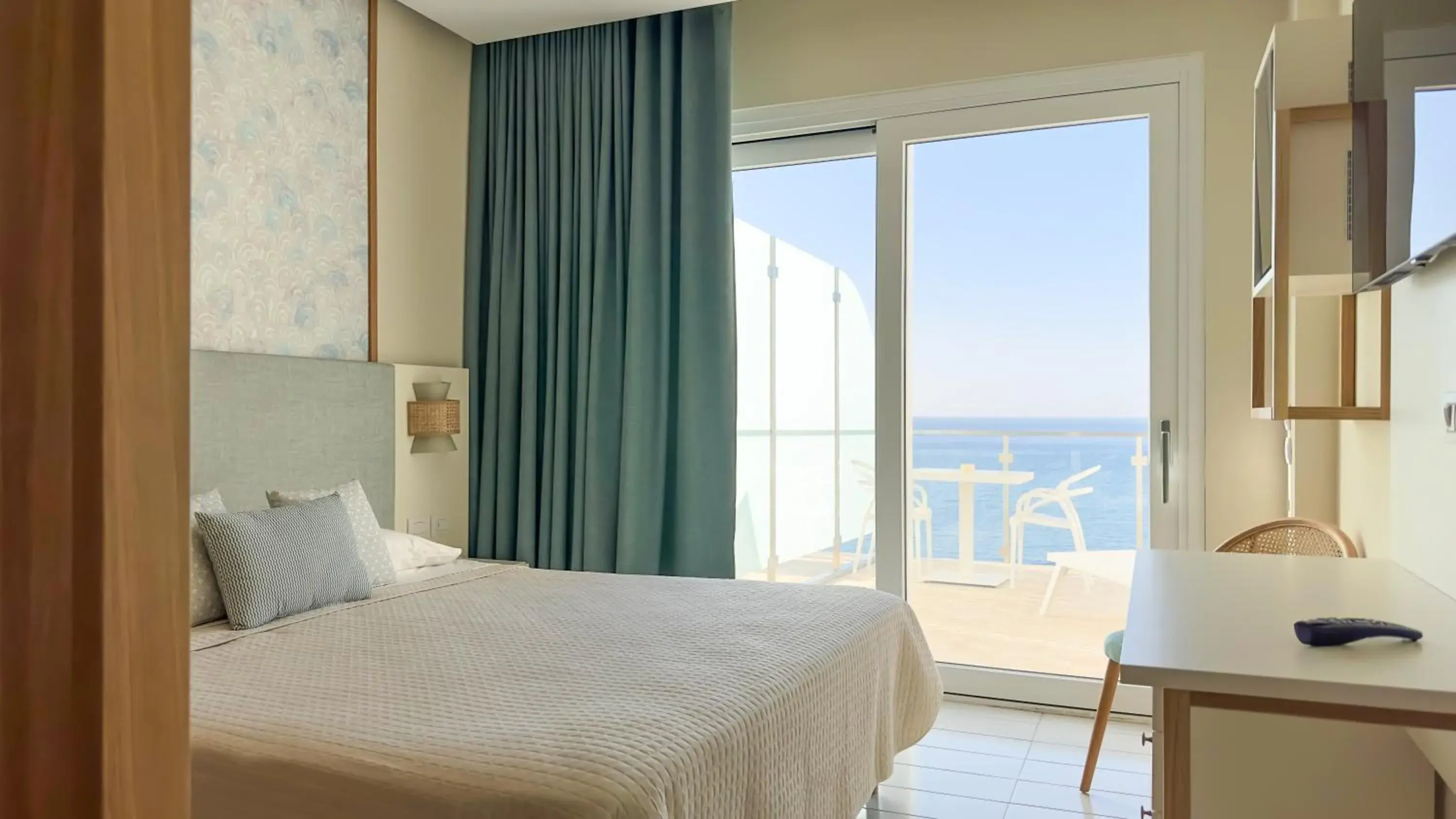 Bed in Hotel Giosue' a mare