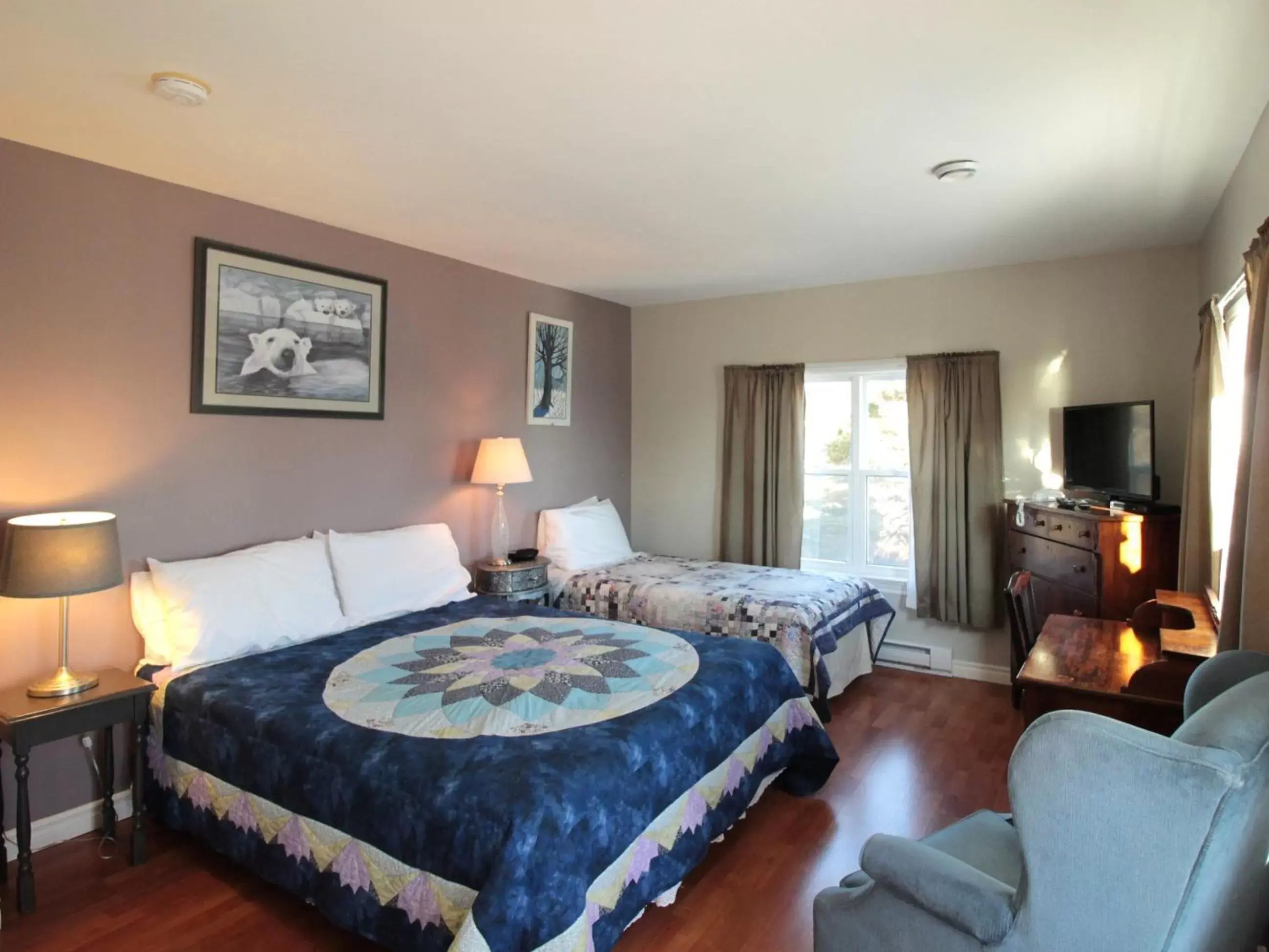 Superior Triple Room with Sea View in Seawind Landing Country Inn