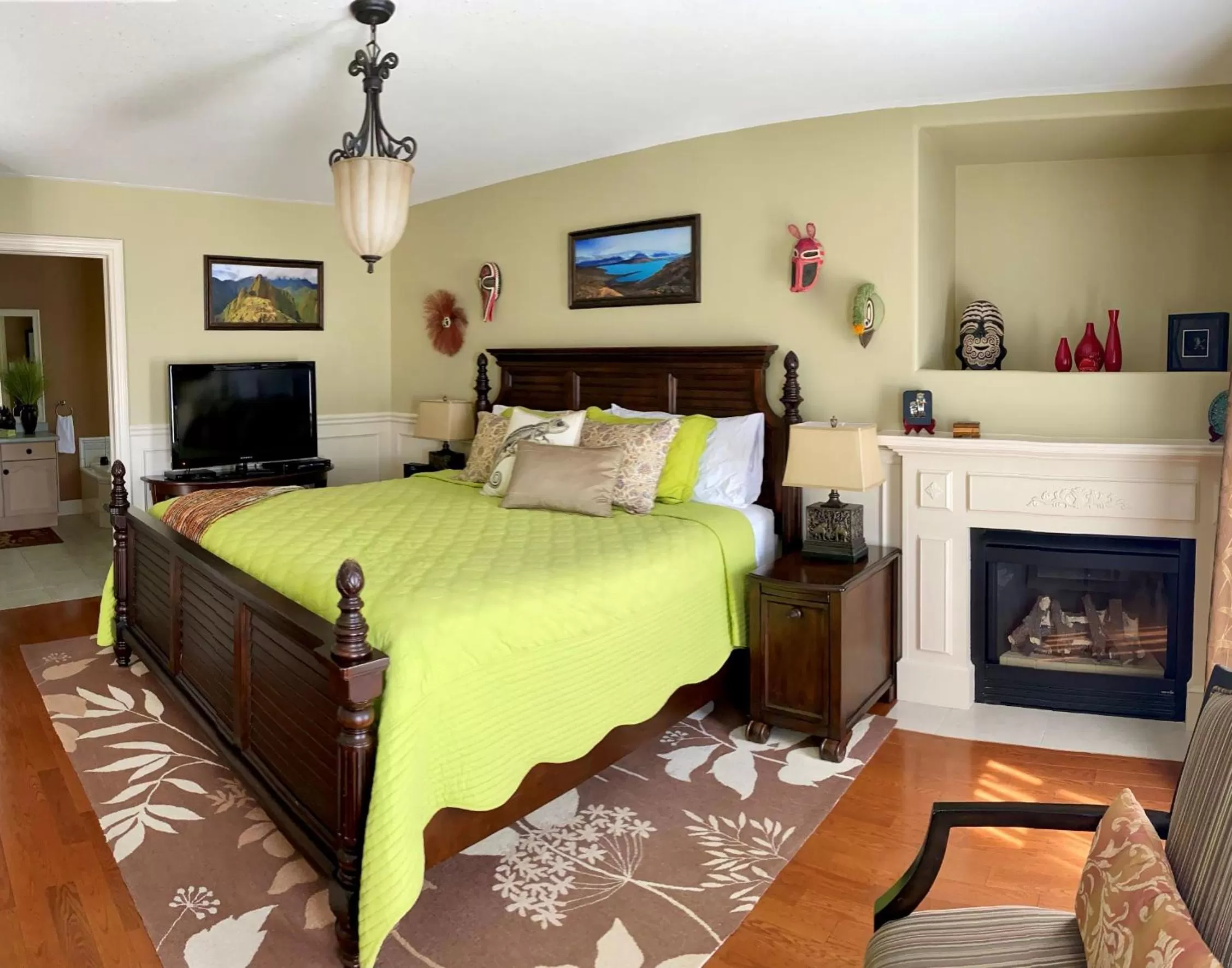 Bedroom, Bed in Explorer House Bed & Breakfast