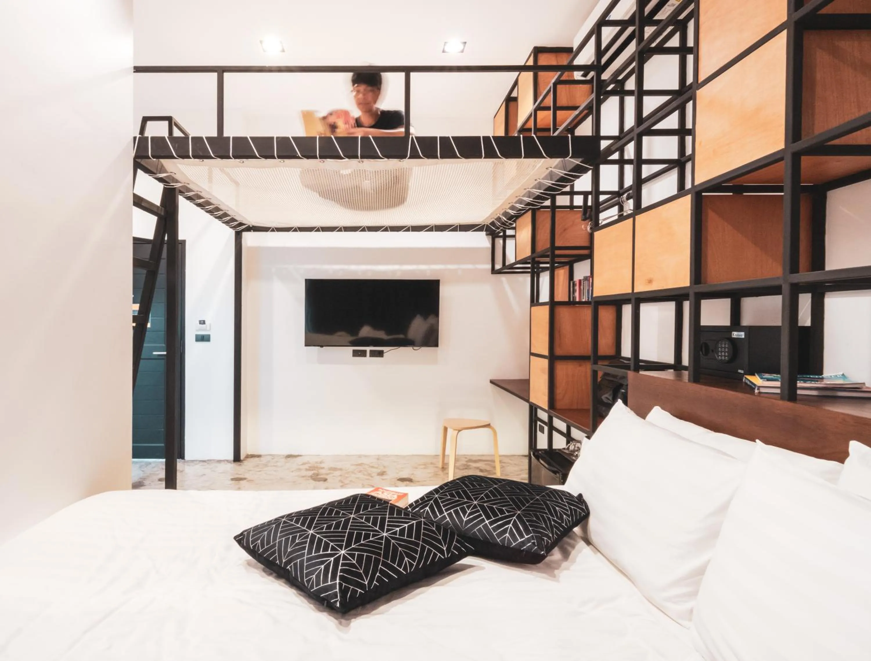 TV and multimedia, Bed in Book a Bed Poshtel - SHA Plus