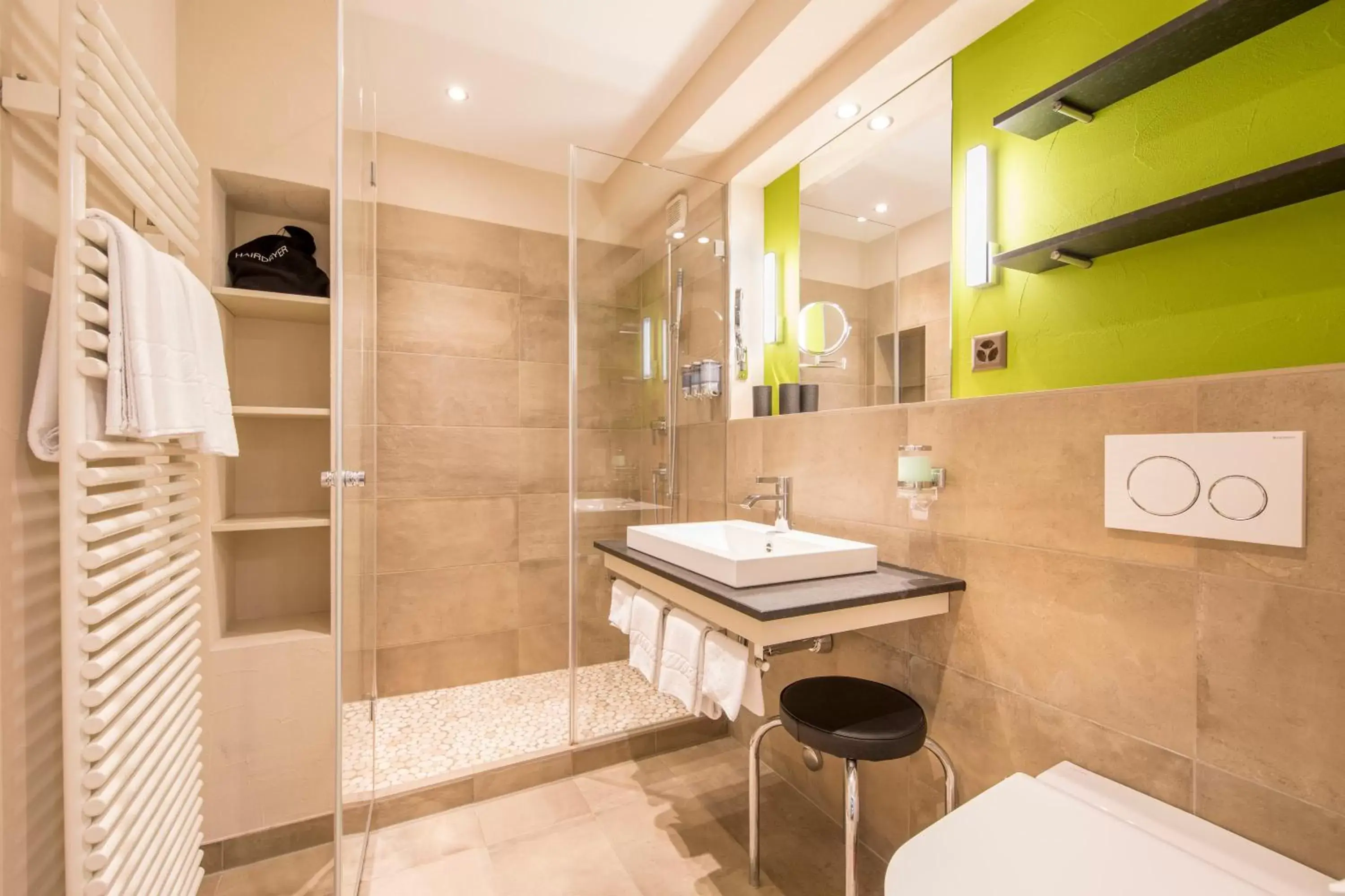 Shower, Bathroom in Belvedere Swiss Quality Hotel