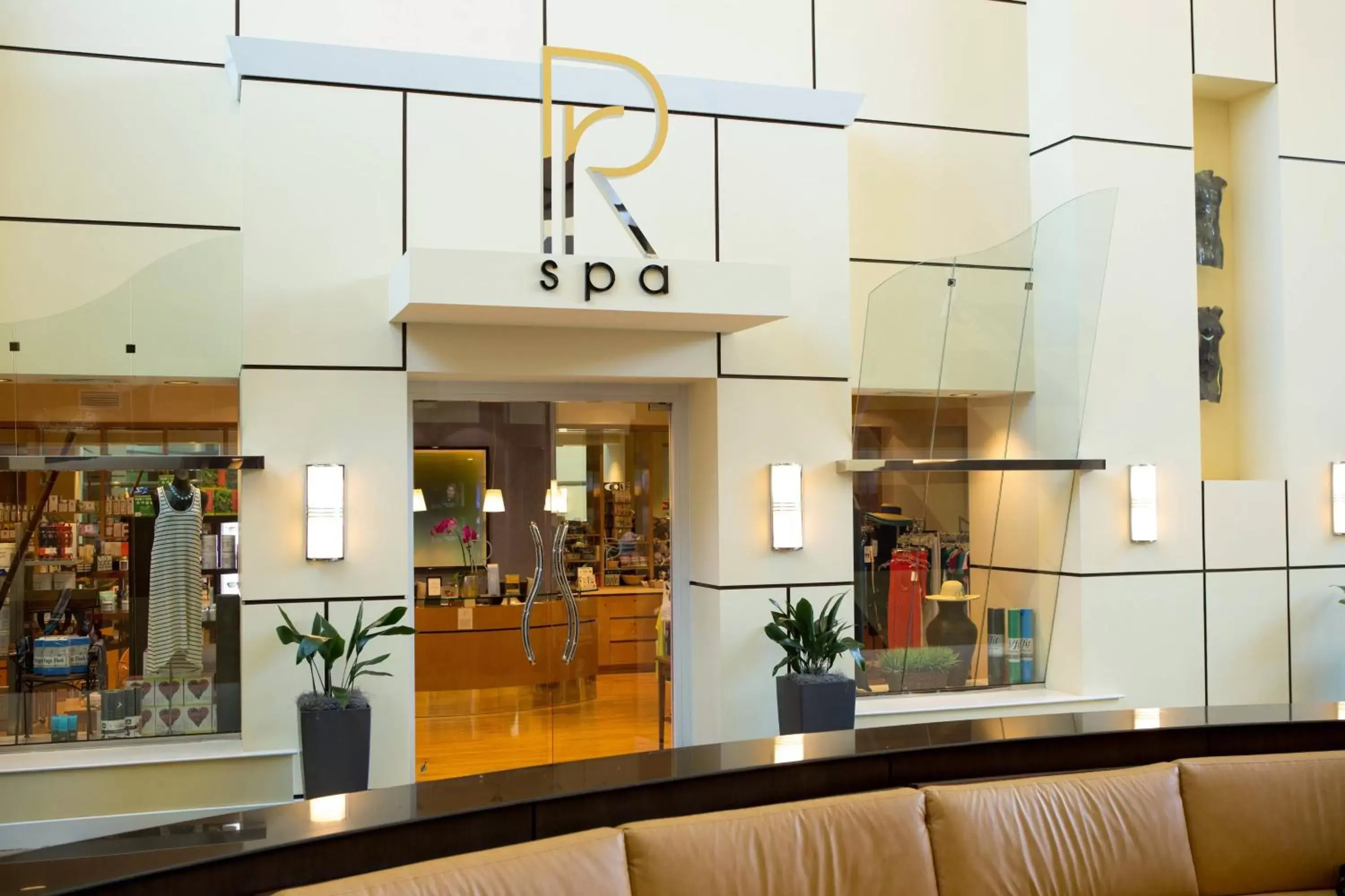 Spa and wellness centre/facilities in Renaissance Walnut Creek Hotel