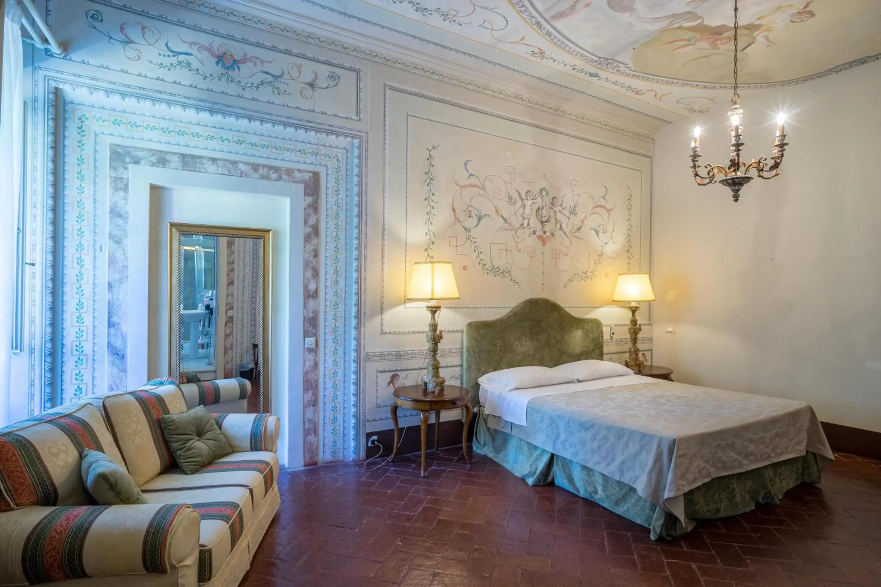 Superior Double Room in Hotel Villa Sermolli