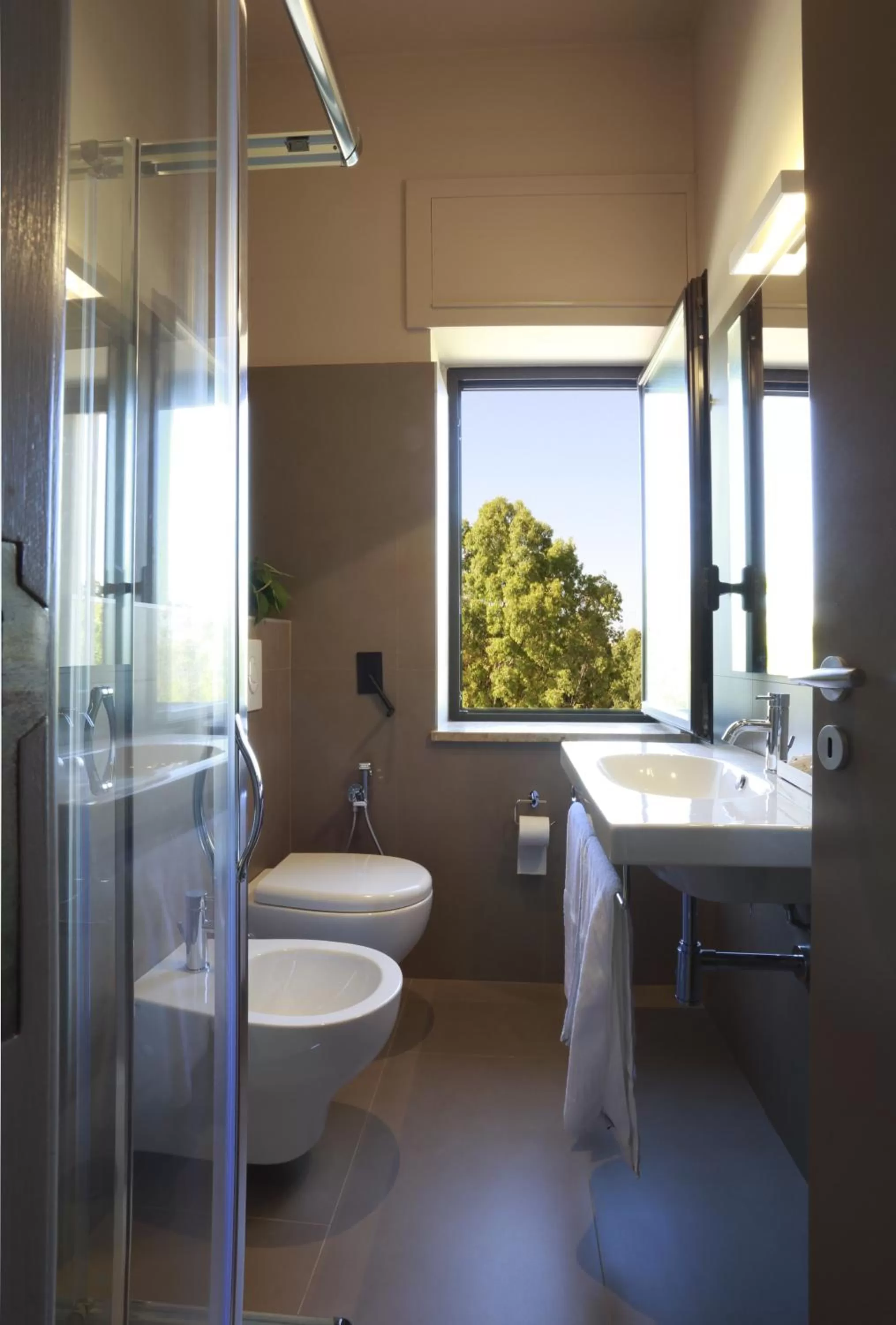 Bathroom in Hotel Aloisi