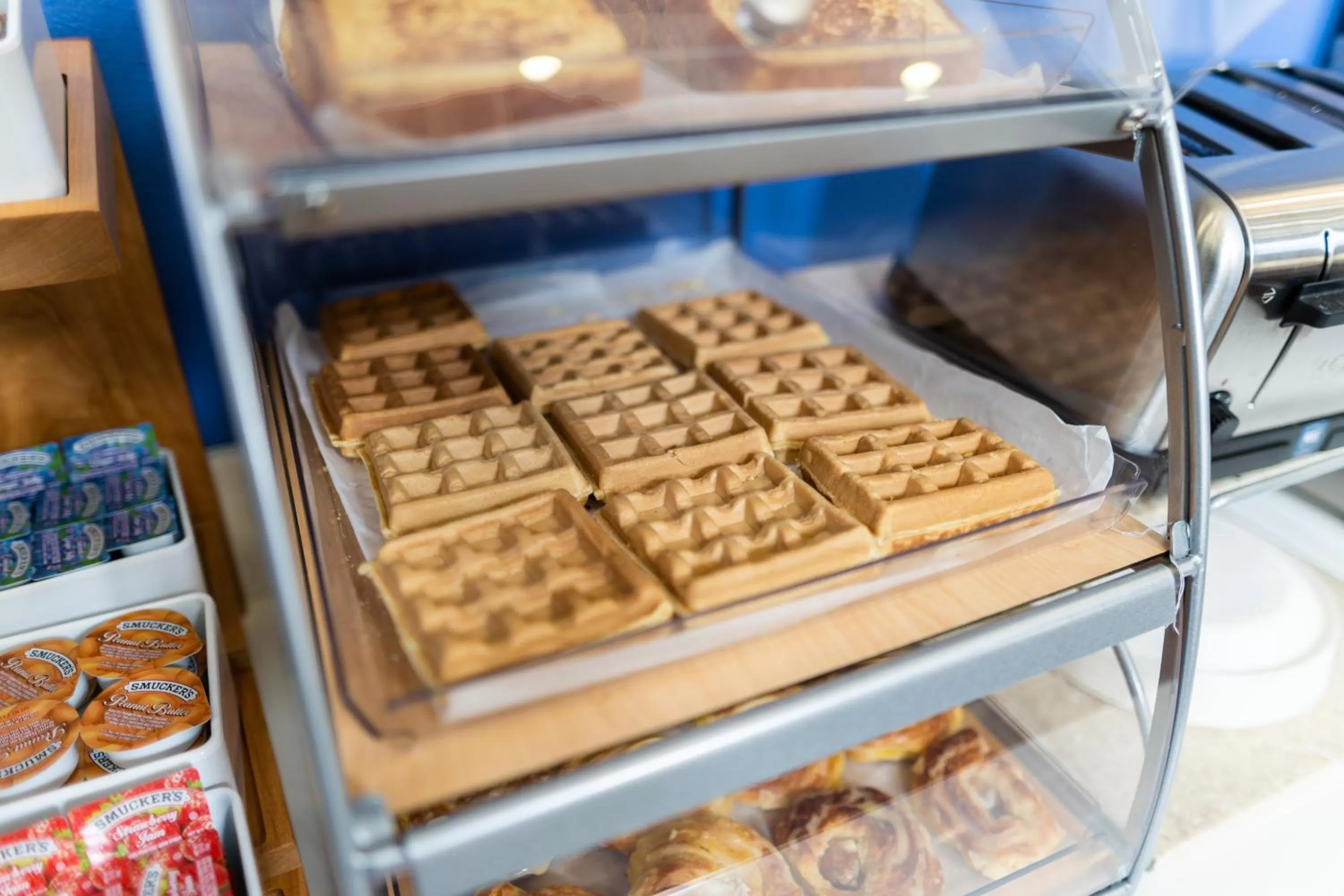 Breakfast in Holiday Inn Express San Clemente N – Beach Area by IHG