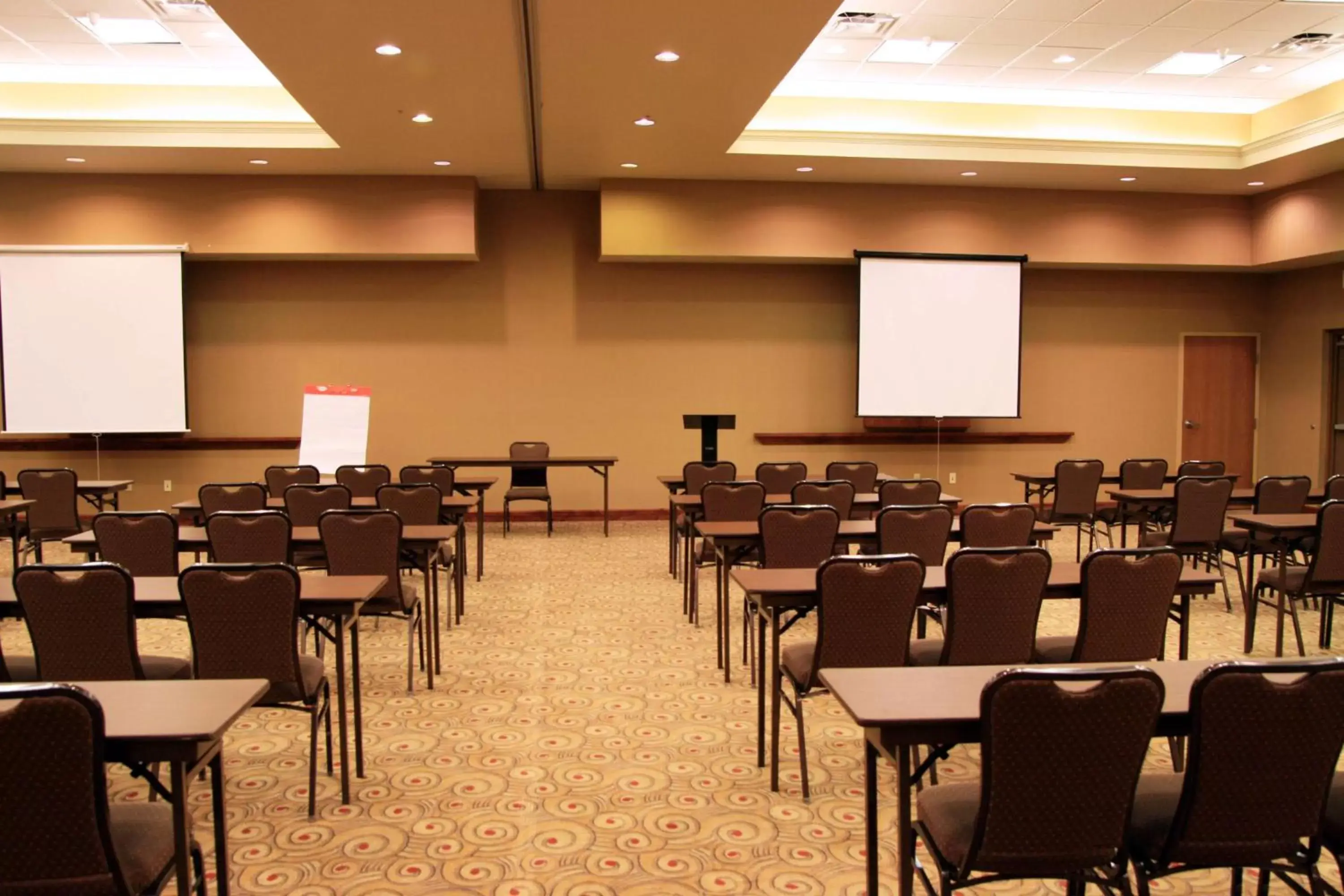 Meeting/conference room in Hampton Inn & Suites Kingman