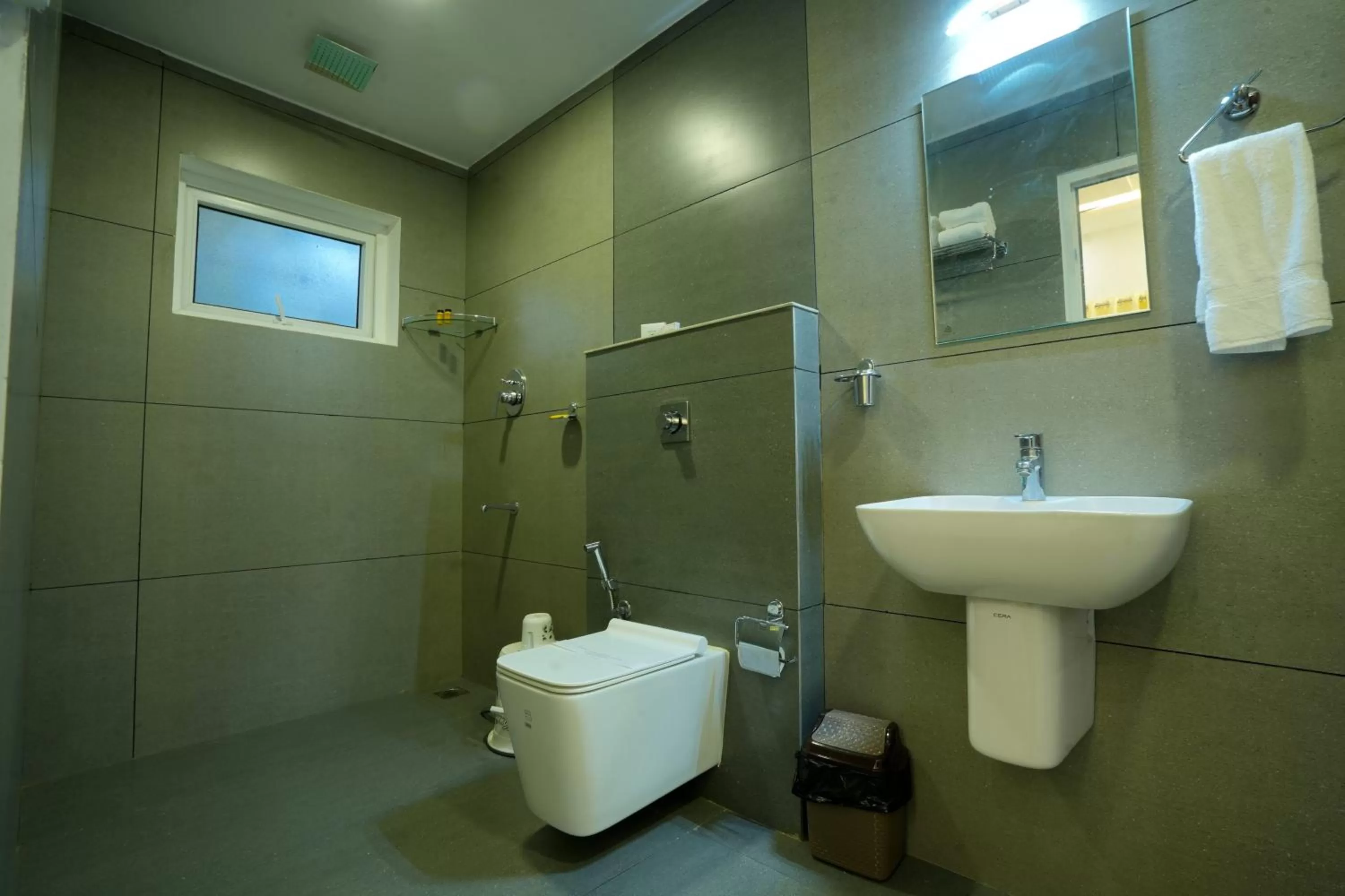 Bathroom in Misty Range Resorts