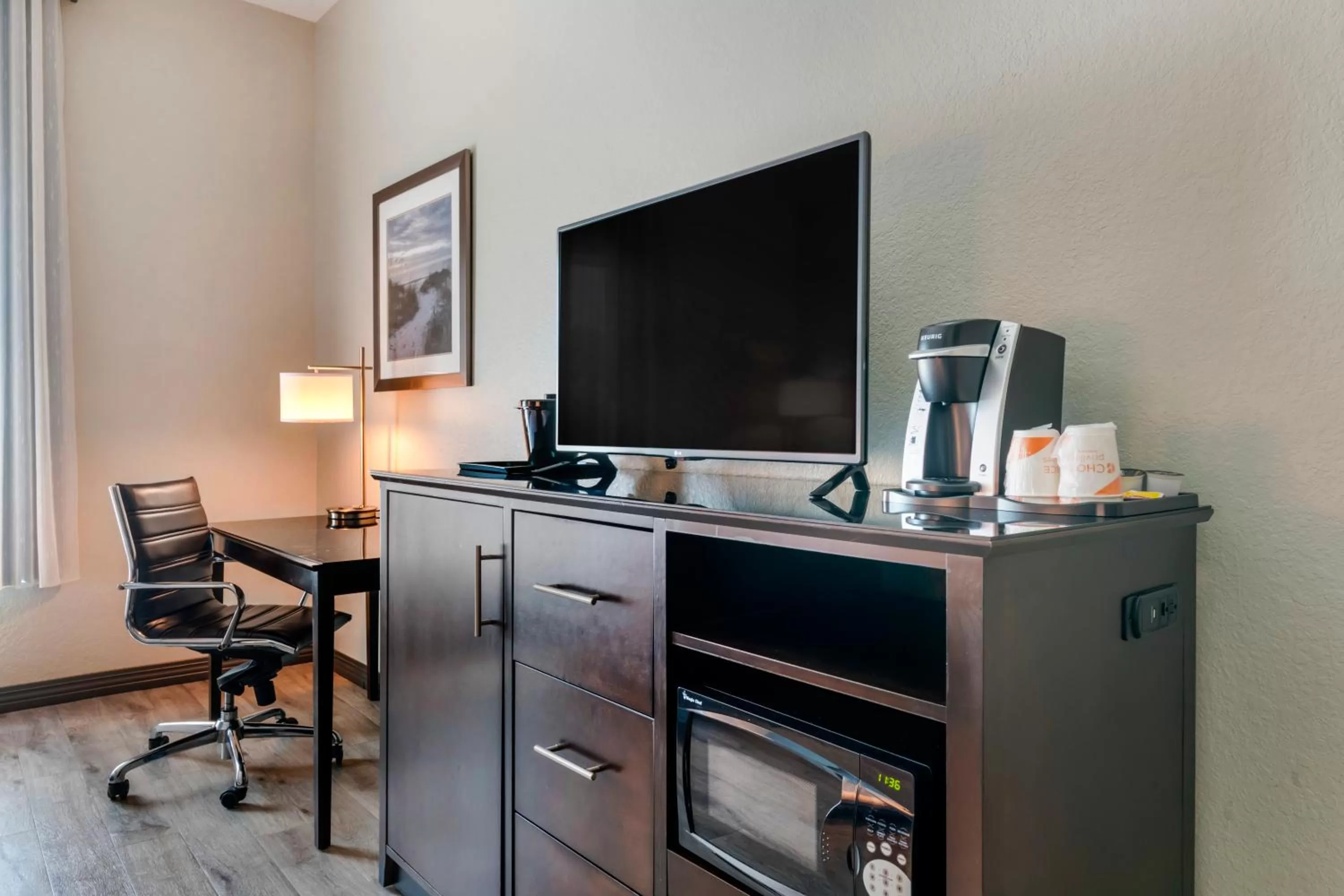 TV and multimedia in Comfort Inn & Suites Melbourne-Viera