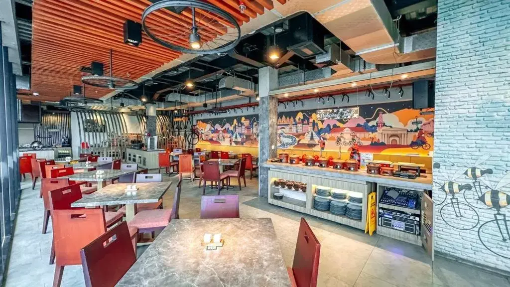 Restaurant/places to eat in Malyabhara Hotel - formerly Ibis Malioboro Restaurant/places to eat in Malyabhara Hotel - formerly Ibis Malioboro