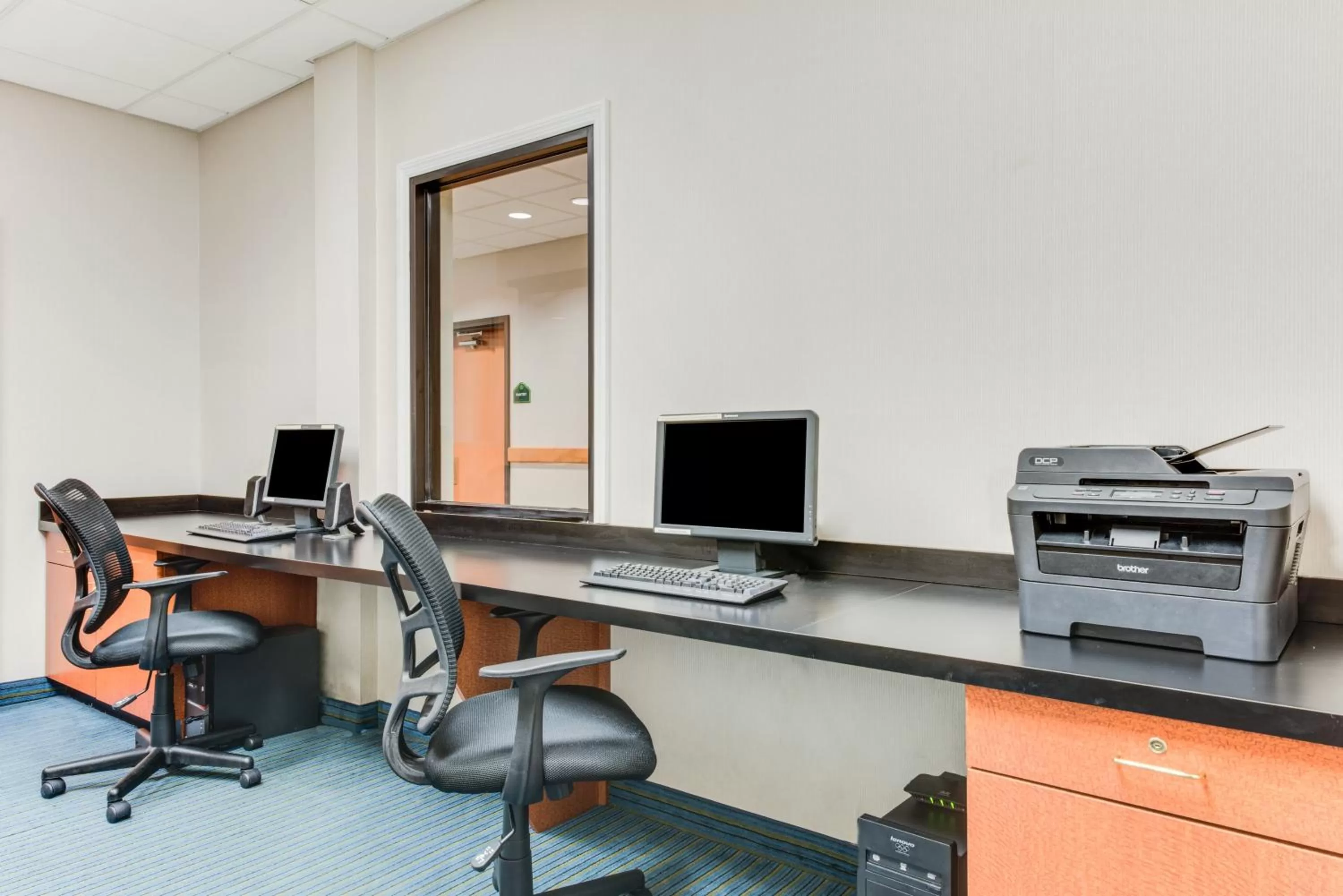 Business facilities in Wingate by Wyndham - York