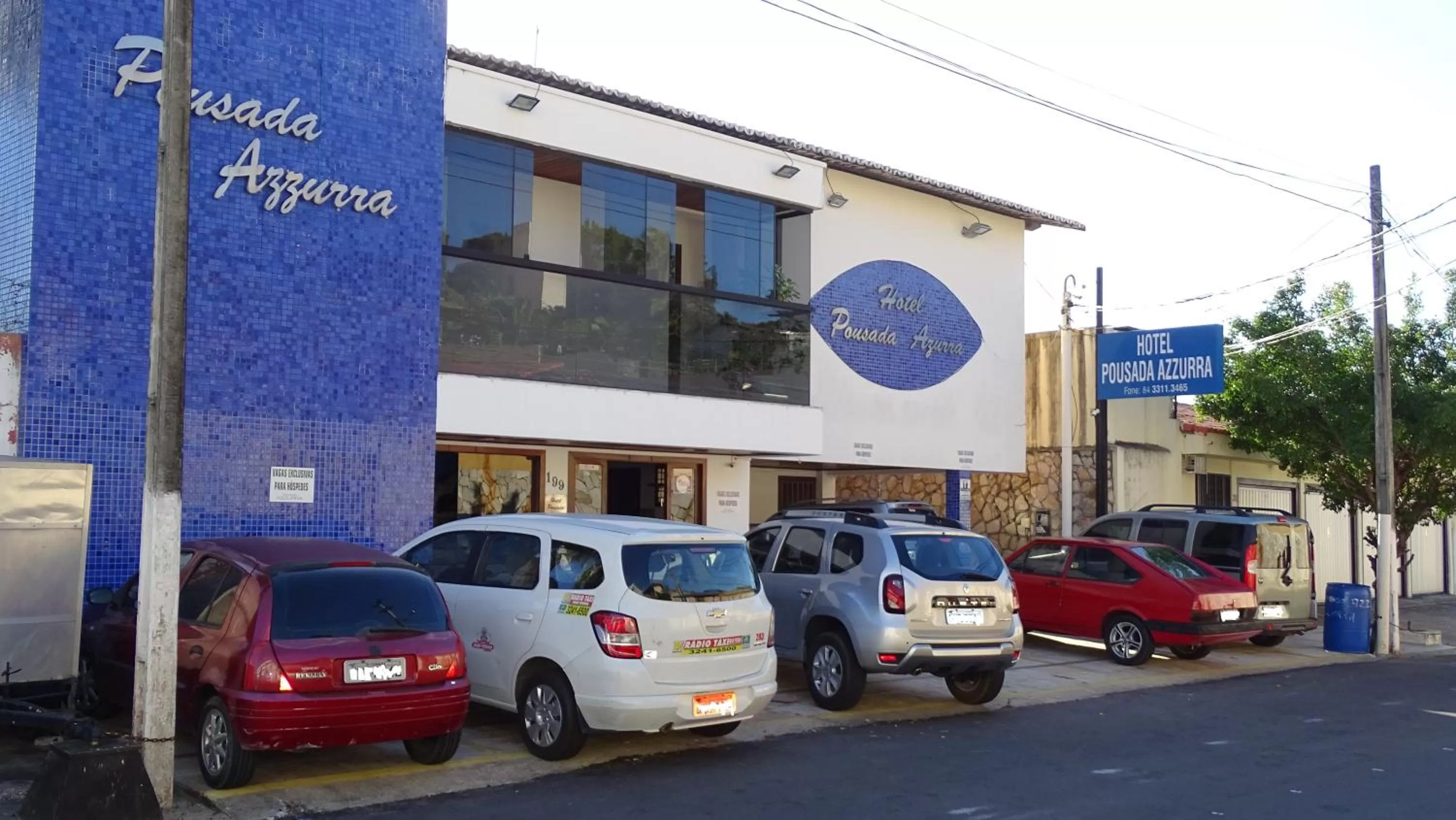 Facade/entrance, Property Building in Hotel Pousada Azzurra