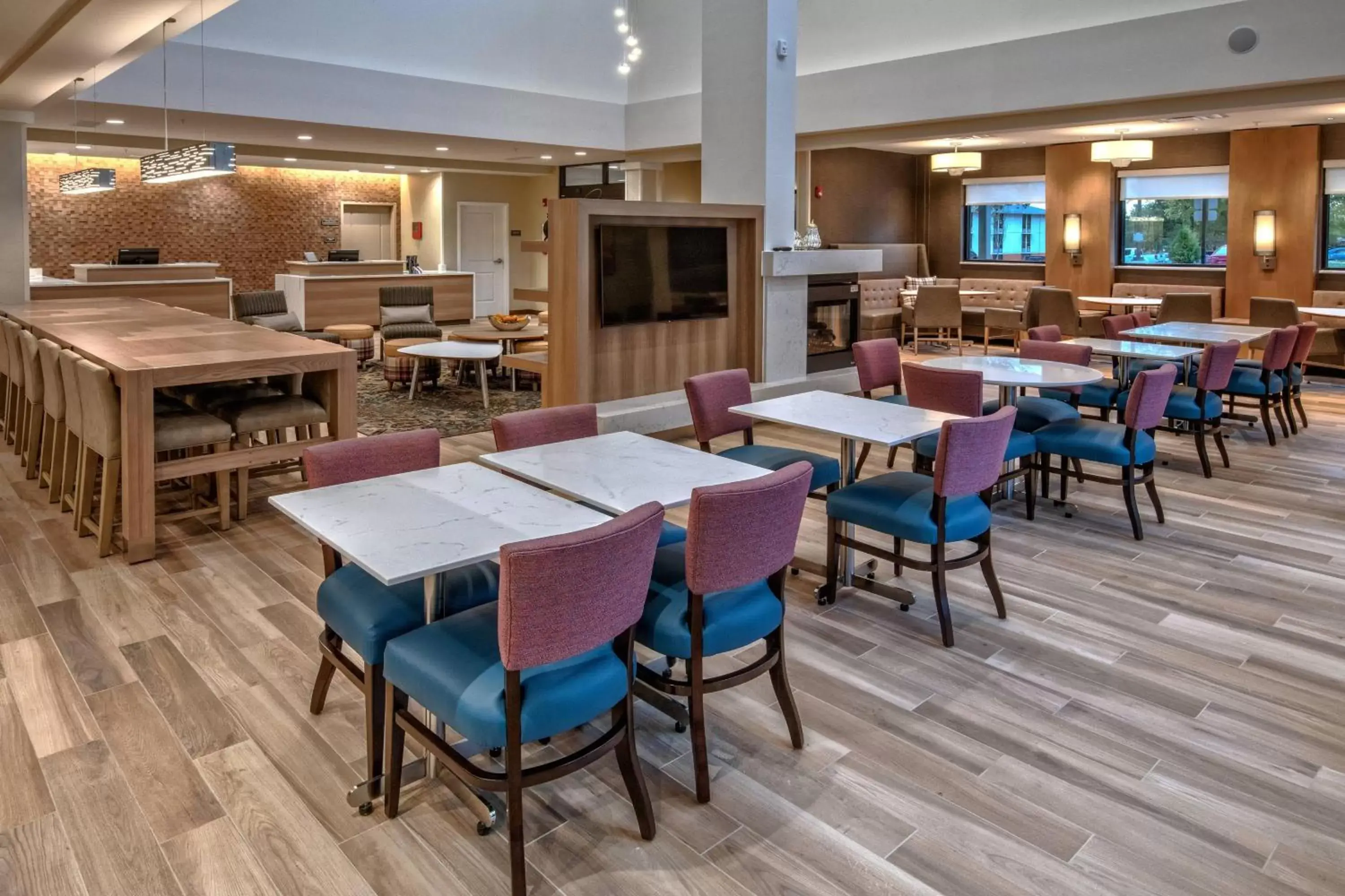 Breakfast, Restaurant/Places to Eat in Residence Inn by Marriott Nashville at Opryland
