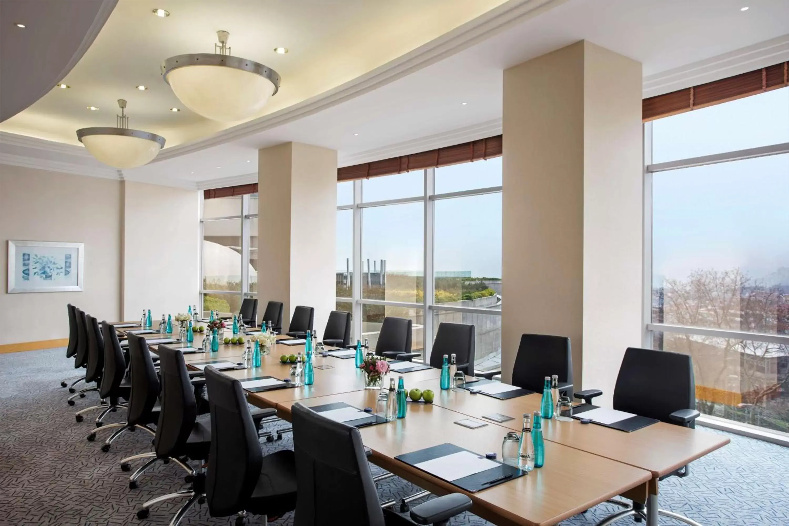 Meeting/conference room in Conrad Istanbul Bosphorus