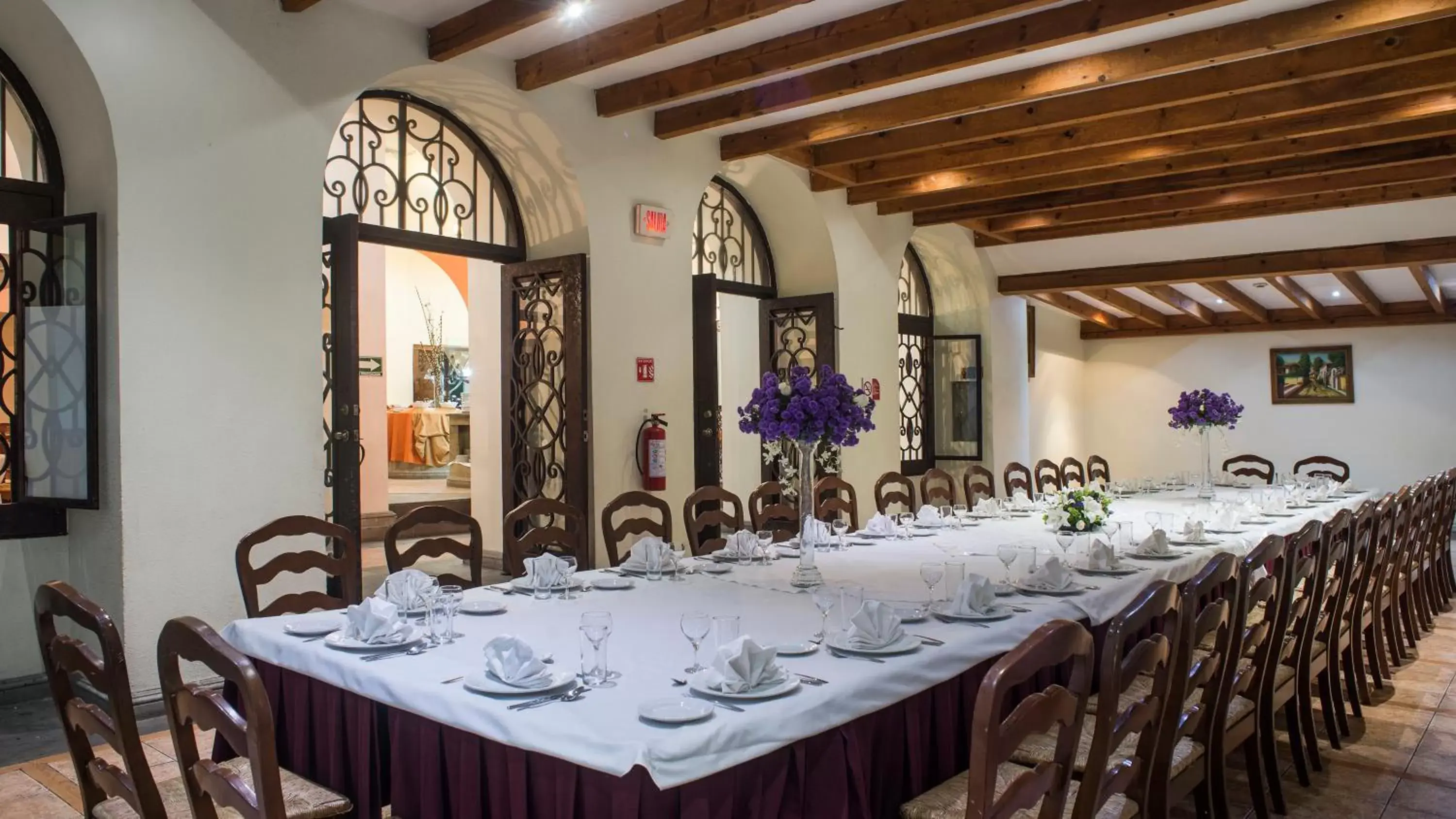 Meeting/conference room, Restaurant/Places to Eat in Ramada by Wyndham Ciudad de Mexico Perinorte
