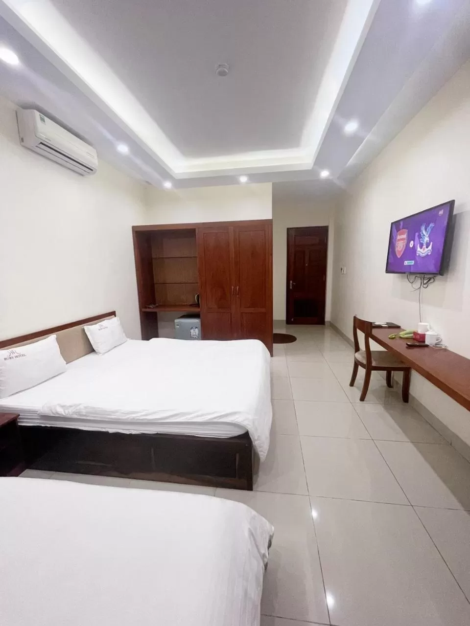 Photo of the whole room, Bed in Ruby Hotel