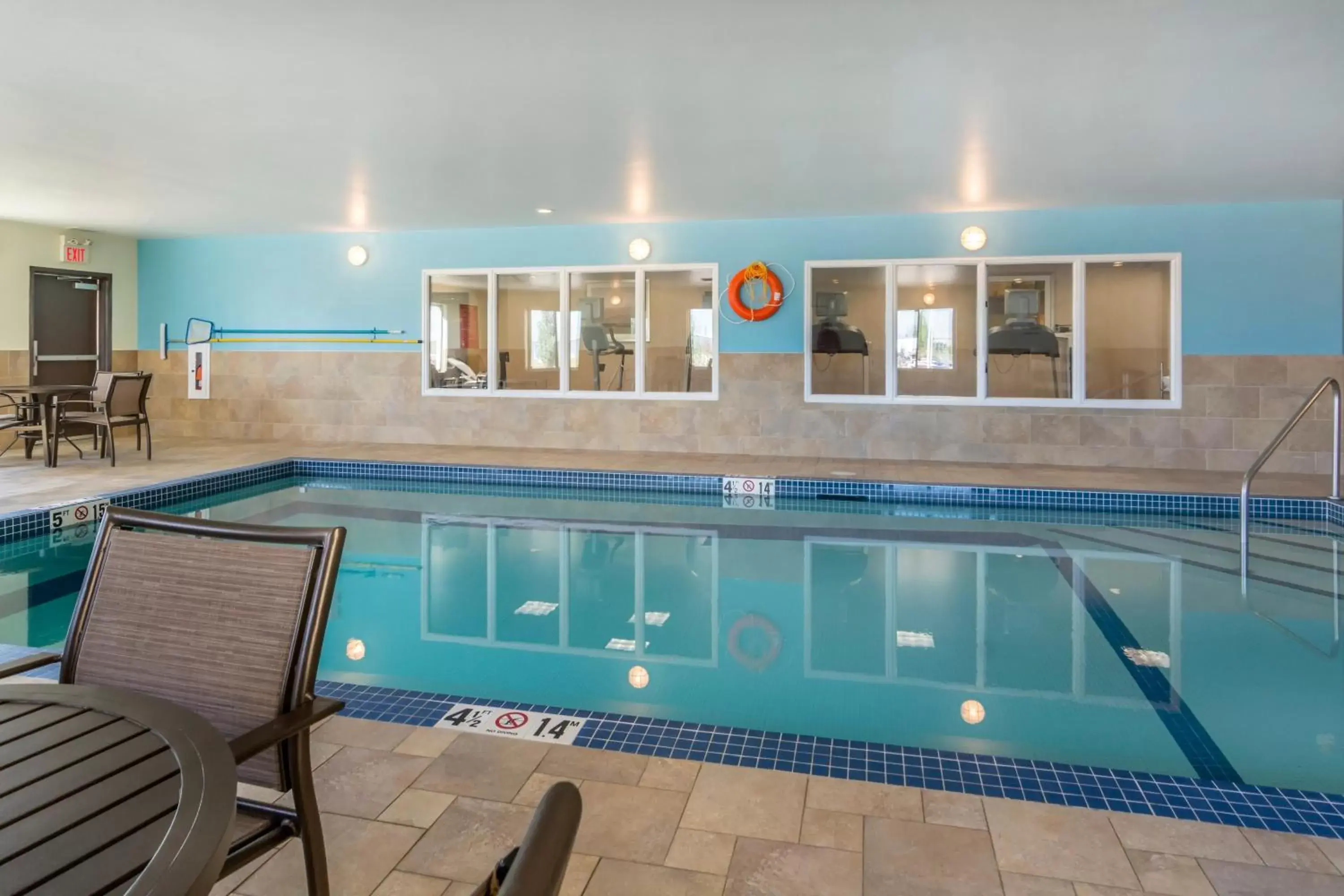 Swimming Pool in Clarion Hotel & Conference Center Sherwood Park
