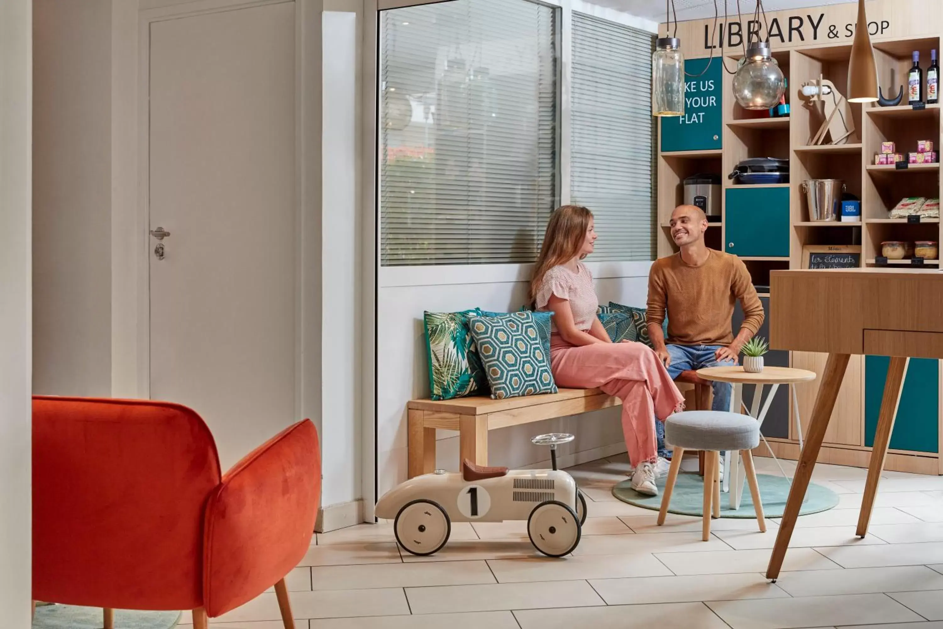 Lobby or reception in Aparthotel Adagio Access Carrières Sous Poissy Lobby or reception in Aparthotel Adagio Access Carrières Sous Poissy