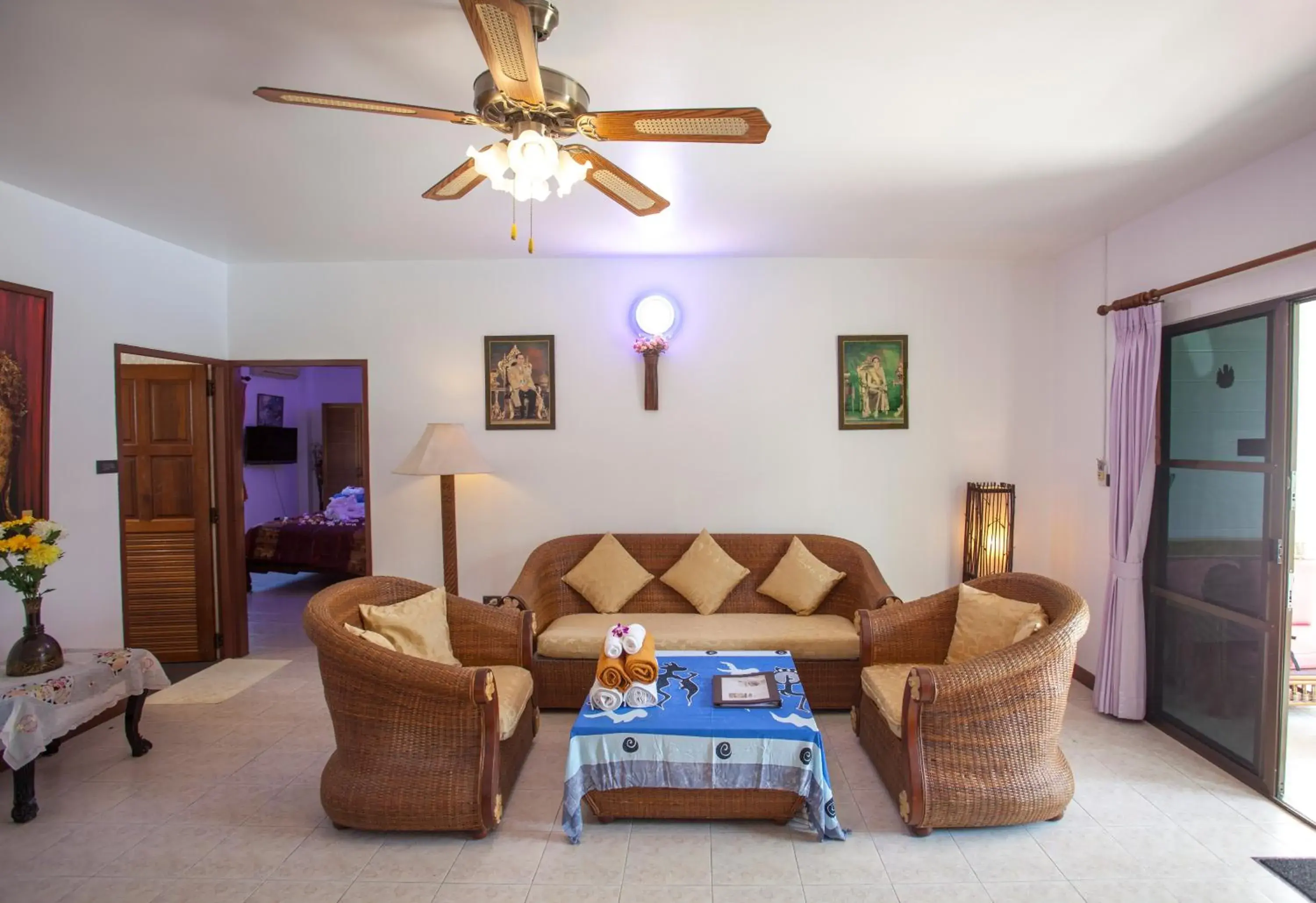 Living room in Ya Nui Resort - SHA EXTRA Plus Living room in Ya Nui Resort - SHA EXTRA Plus