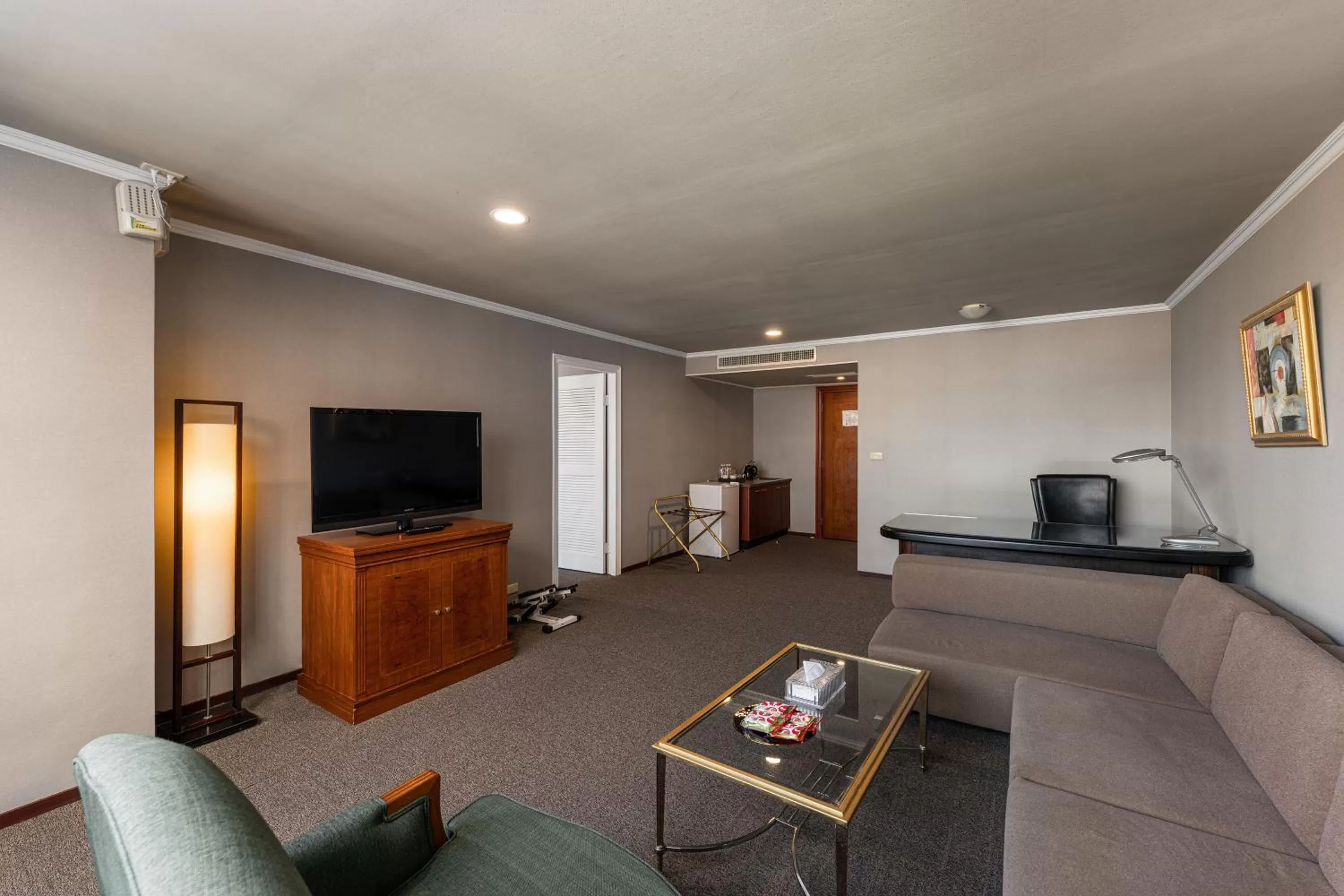 TV and multimedia in Hotel j-Metropolis