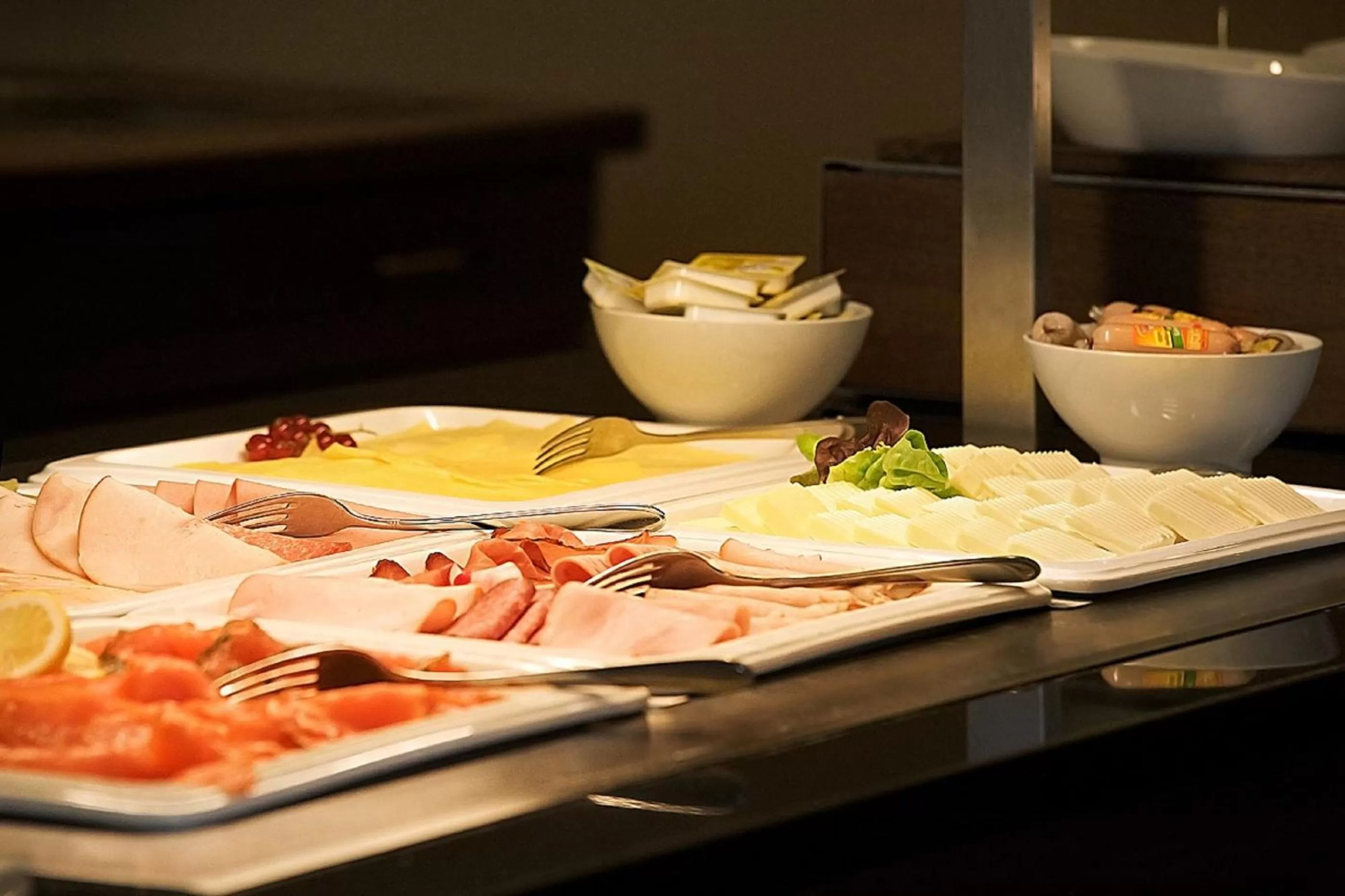 Buffet breakfast in Best Western Hotel President