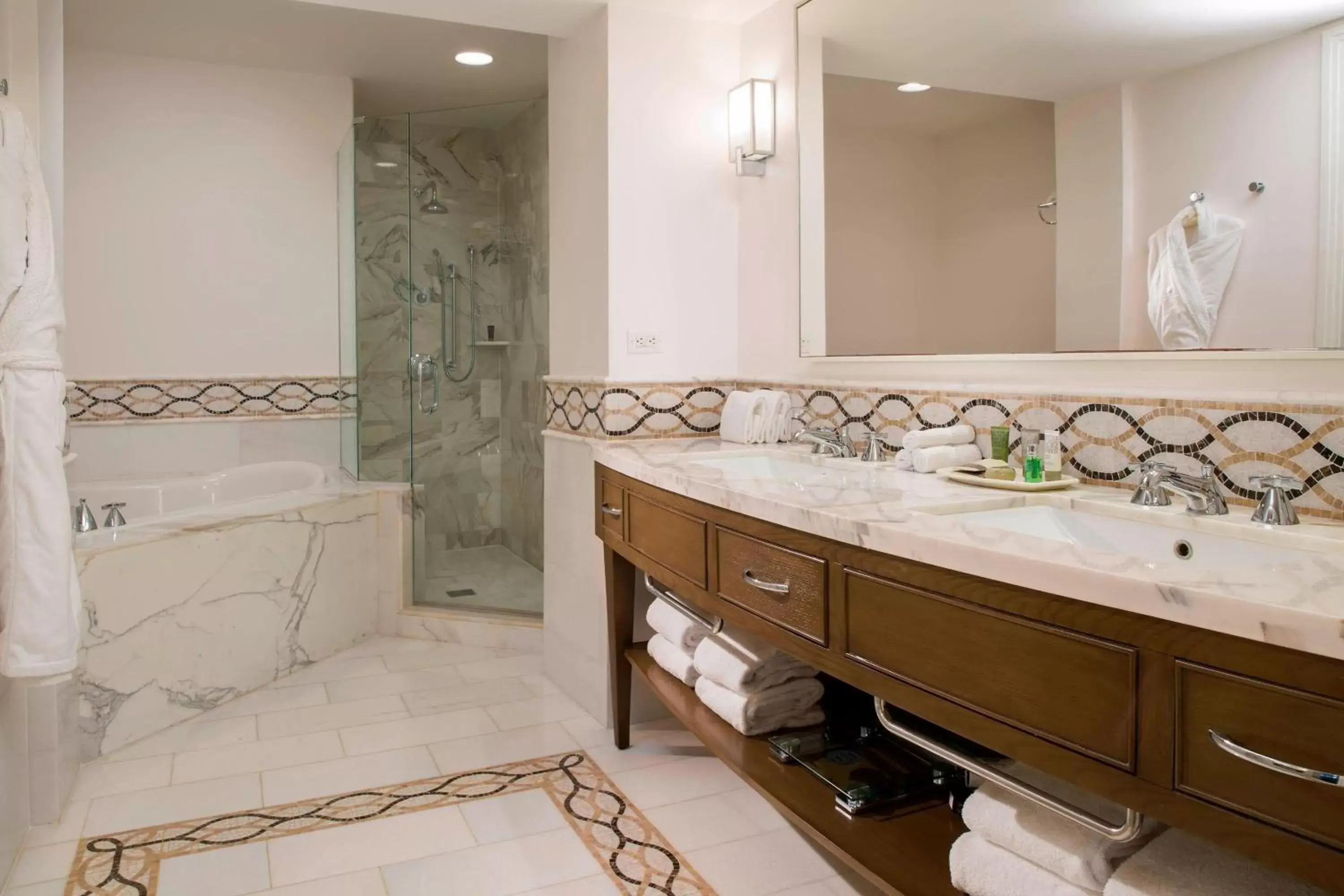 Bathroom in JW Marriott Miami Turnberry Resort & Spa