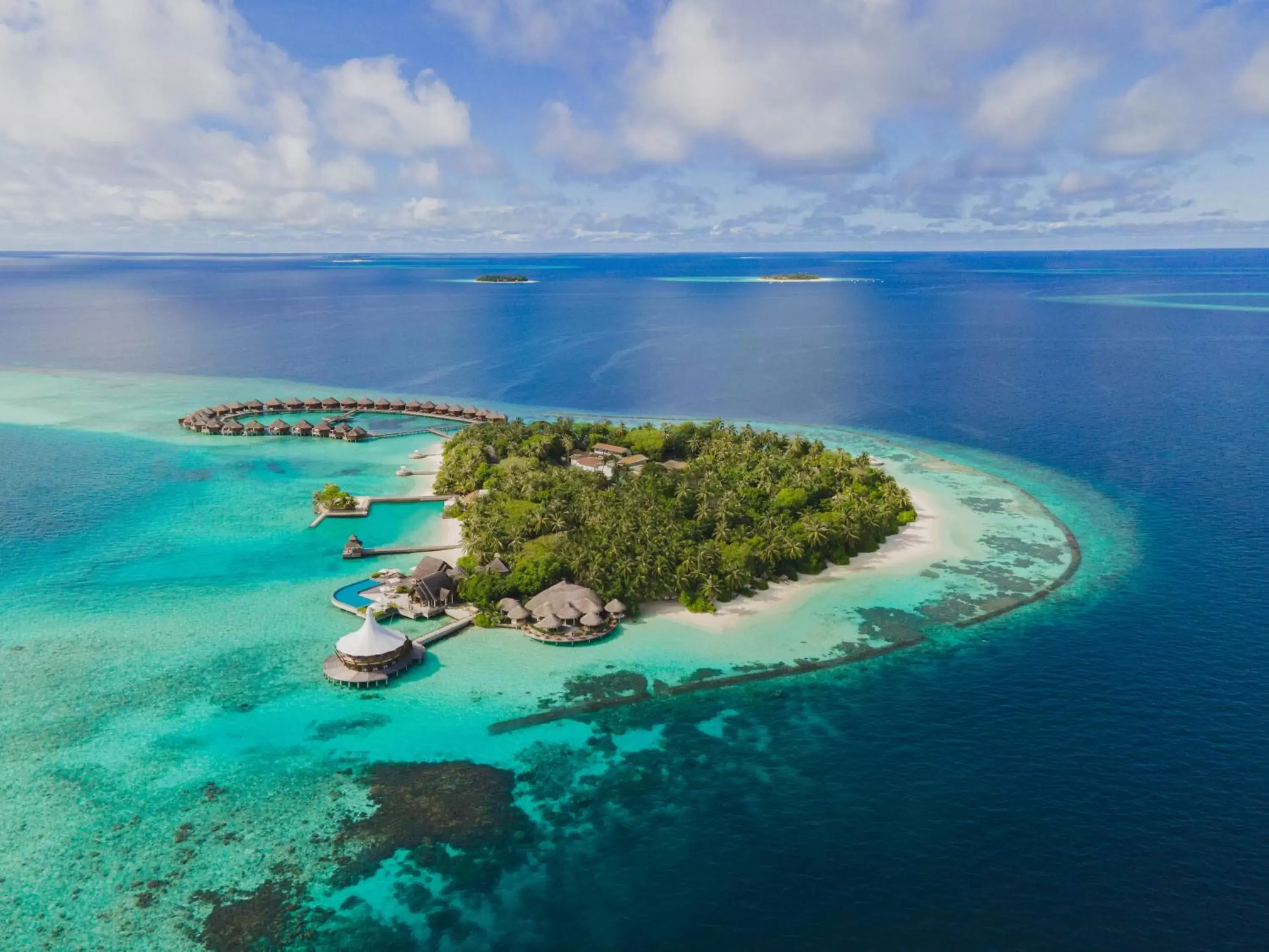 Bird's eye view, Bird's-eye View in Baros Maldives