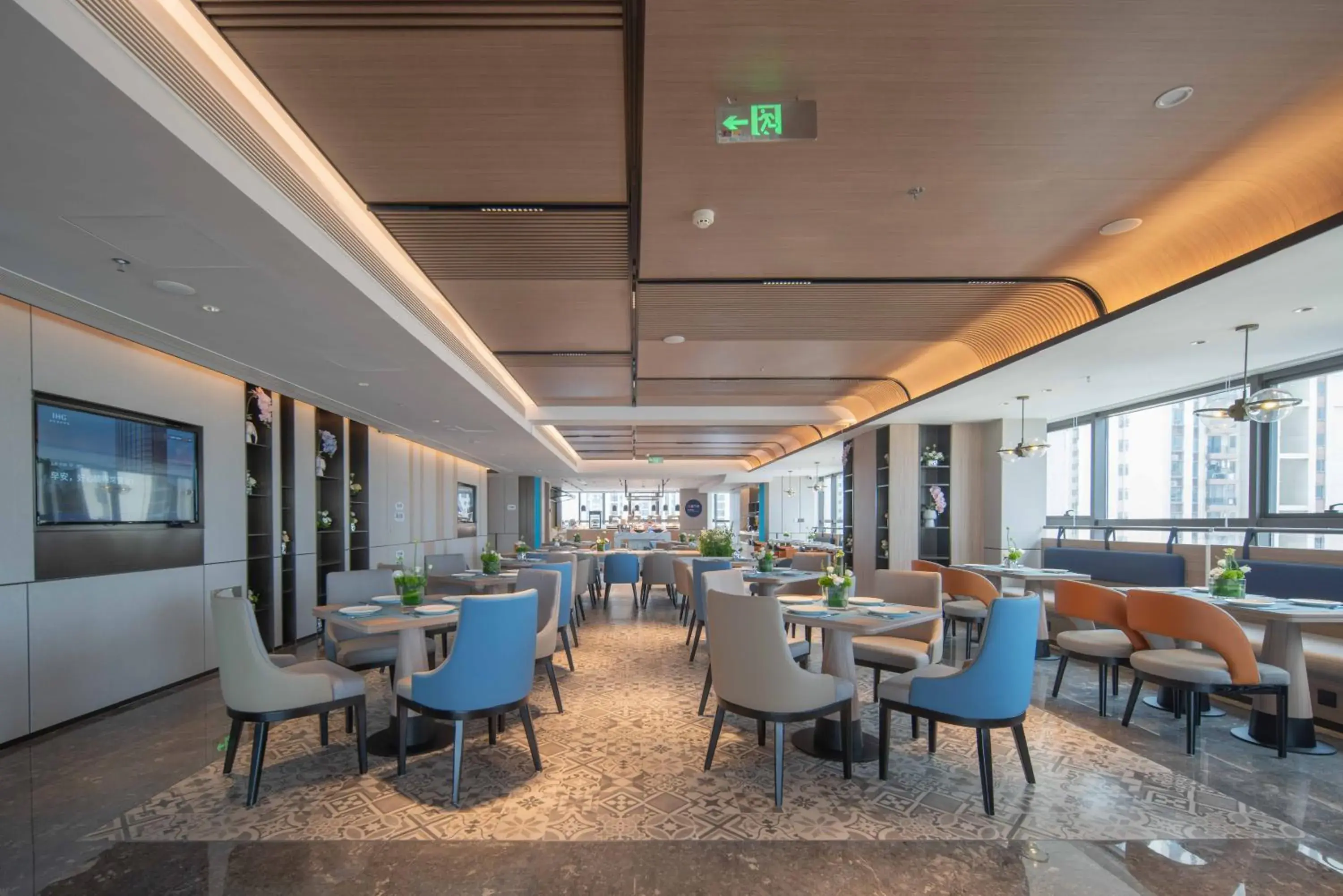 Restaurant/places to eat in Holiday Inn Express Shantou Chenghai Restaurant/places to eat in Holiday Inn Express Shantou Chenghai