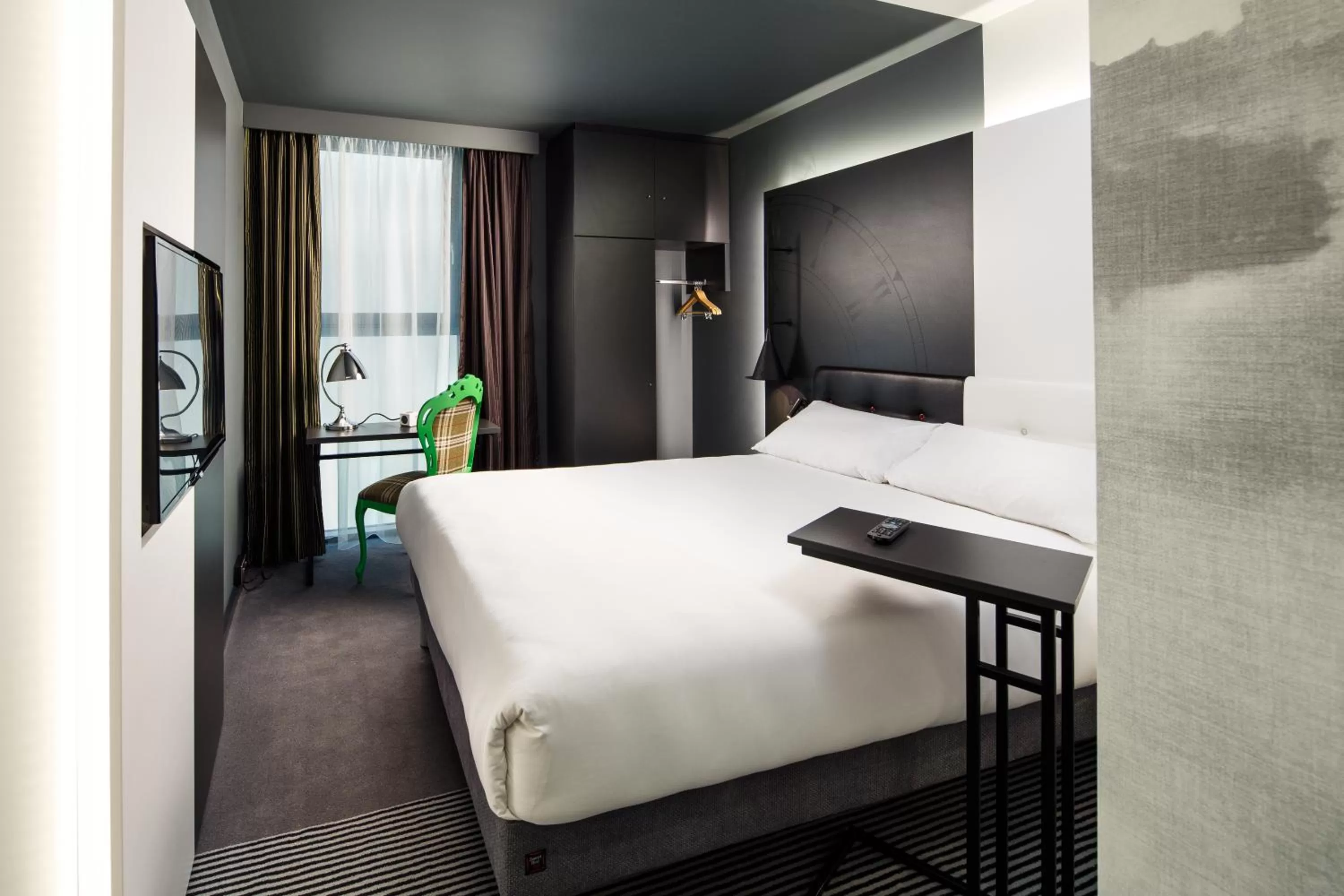 Bed in ibis Styles London Southwark - near Borough Market