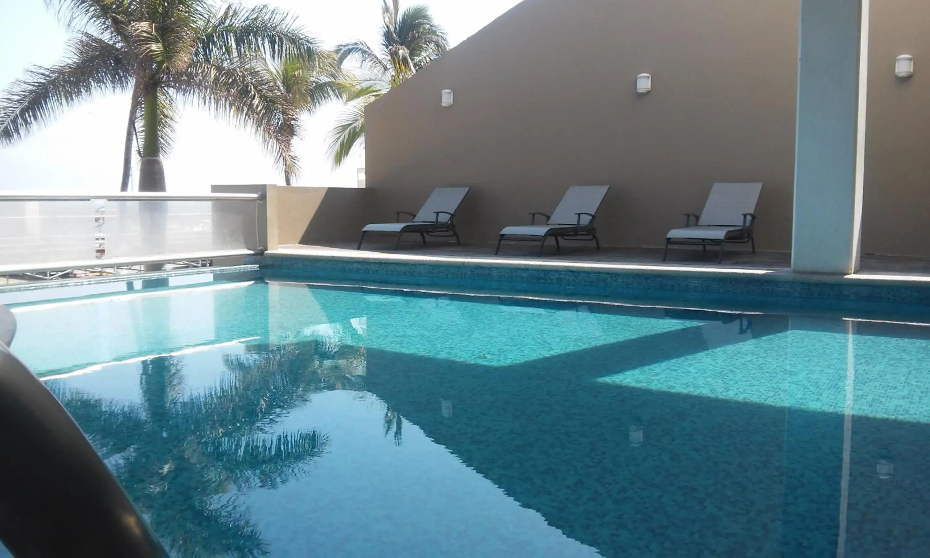 Swimming Pool in Balajú Hotel & Suites