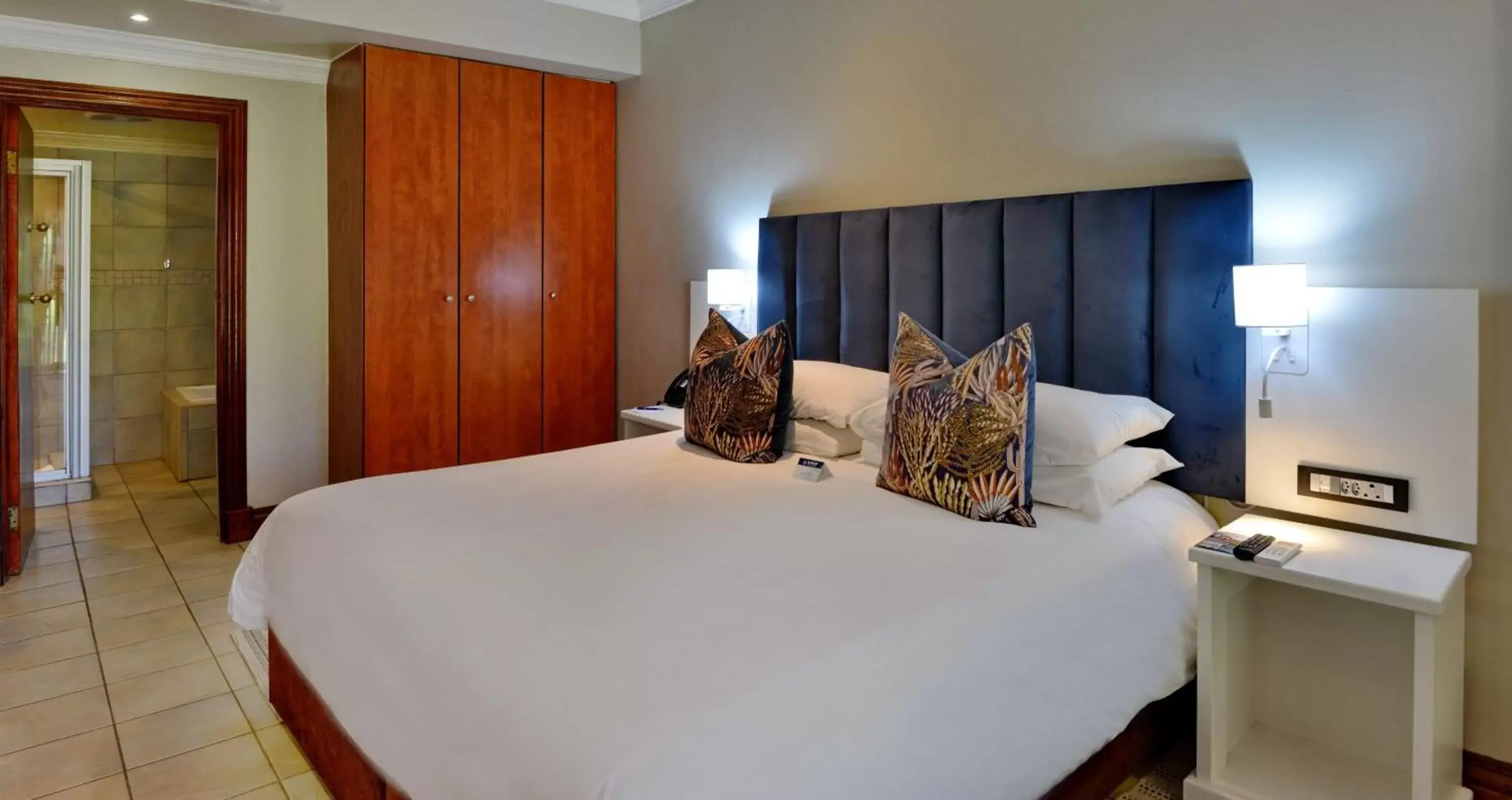 Bed in ANEW Resort Hunters Rest Rustenburg