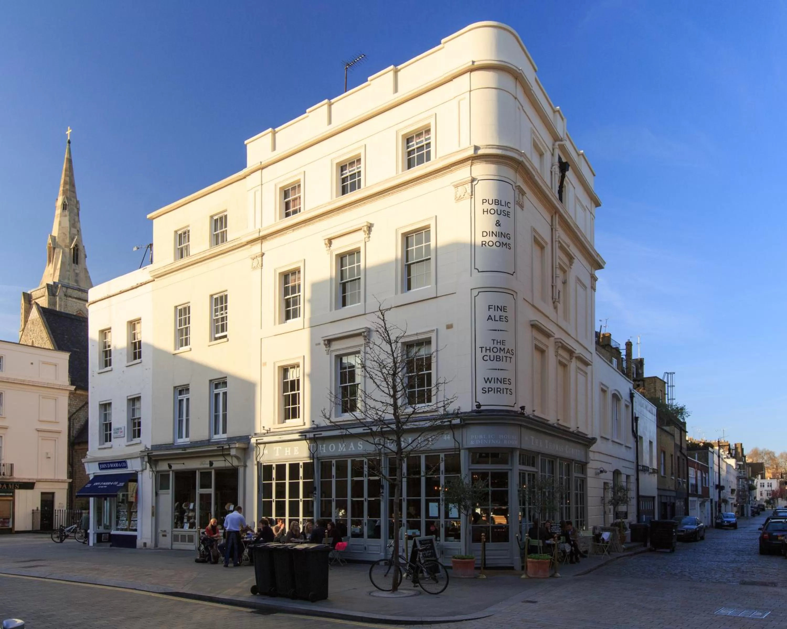 Neighbourhood in Eccleston Square Hotel