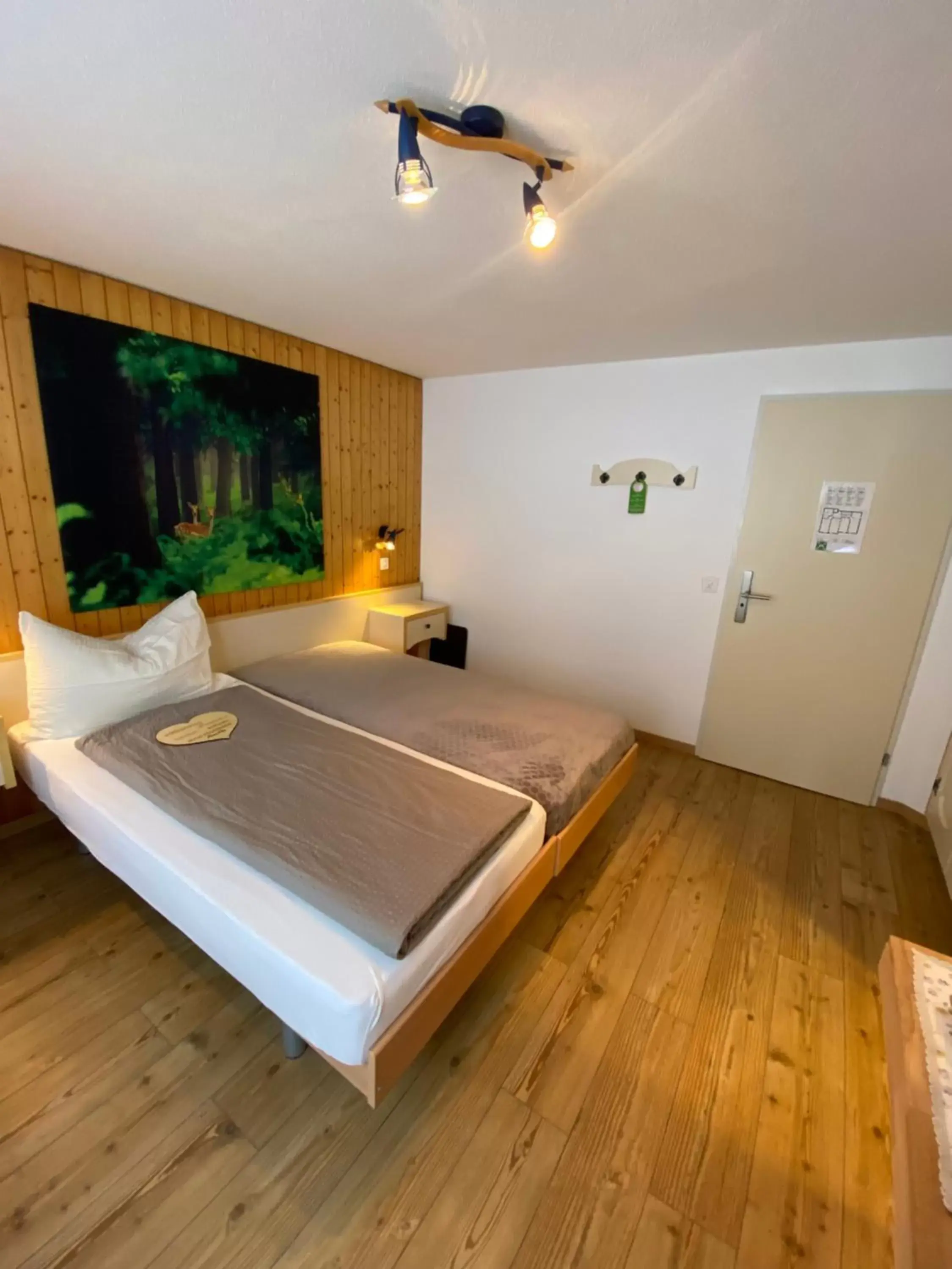 Bed in Hotel Garni Jägerhof