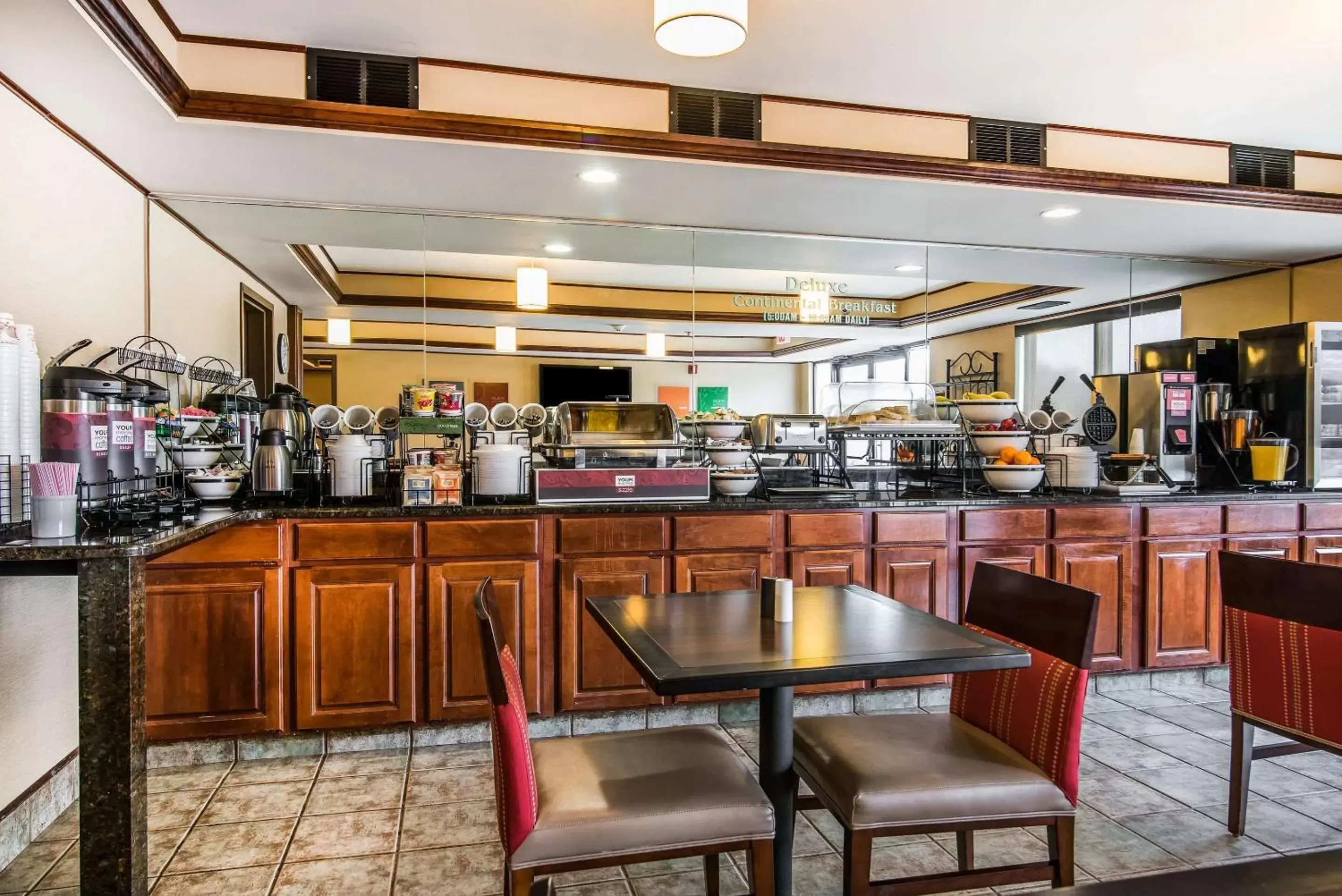 Restaurant/Places to Eat in Quality Inn & Suites Towanda