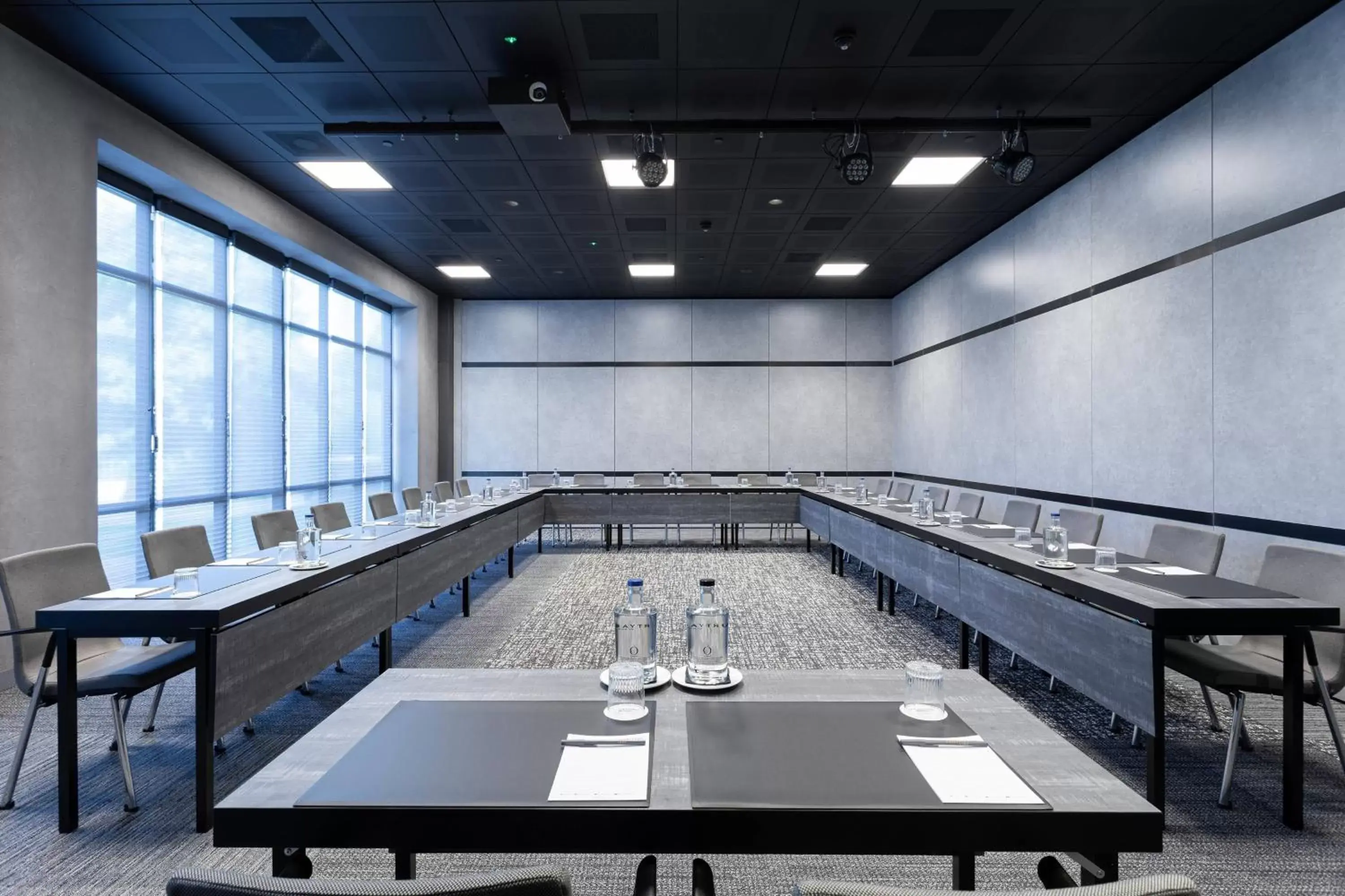 Meeting/conference room in Courtyard by Marriott Amsterdam Airport