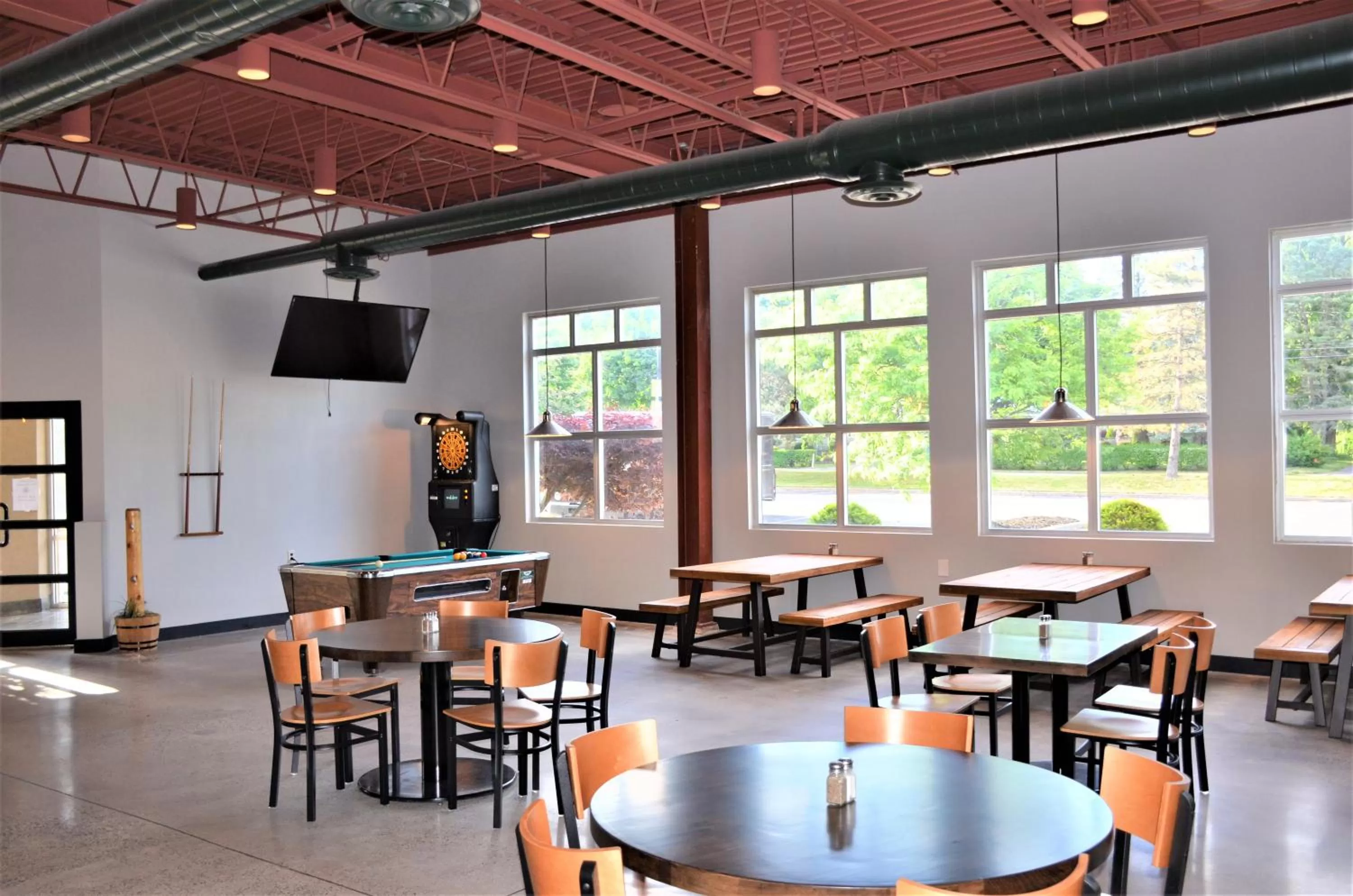 Dinner in Burrstone Inn, an Ascend Collection Hotel